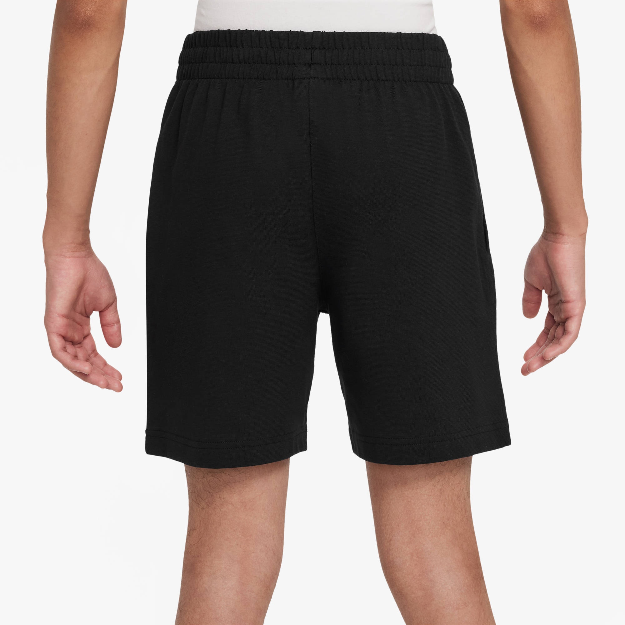 Nike Sportswear Trainingsshorts »K NSW CLUB KNIT SHORT 6IN LBR«  aus Single Jersey, elastischer Bund mit innenliegendem Kordelzug