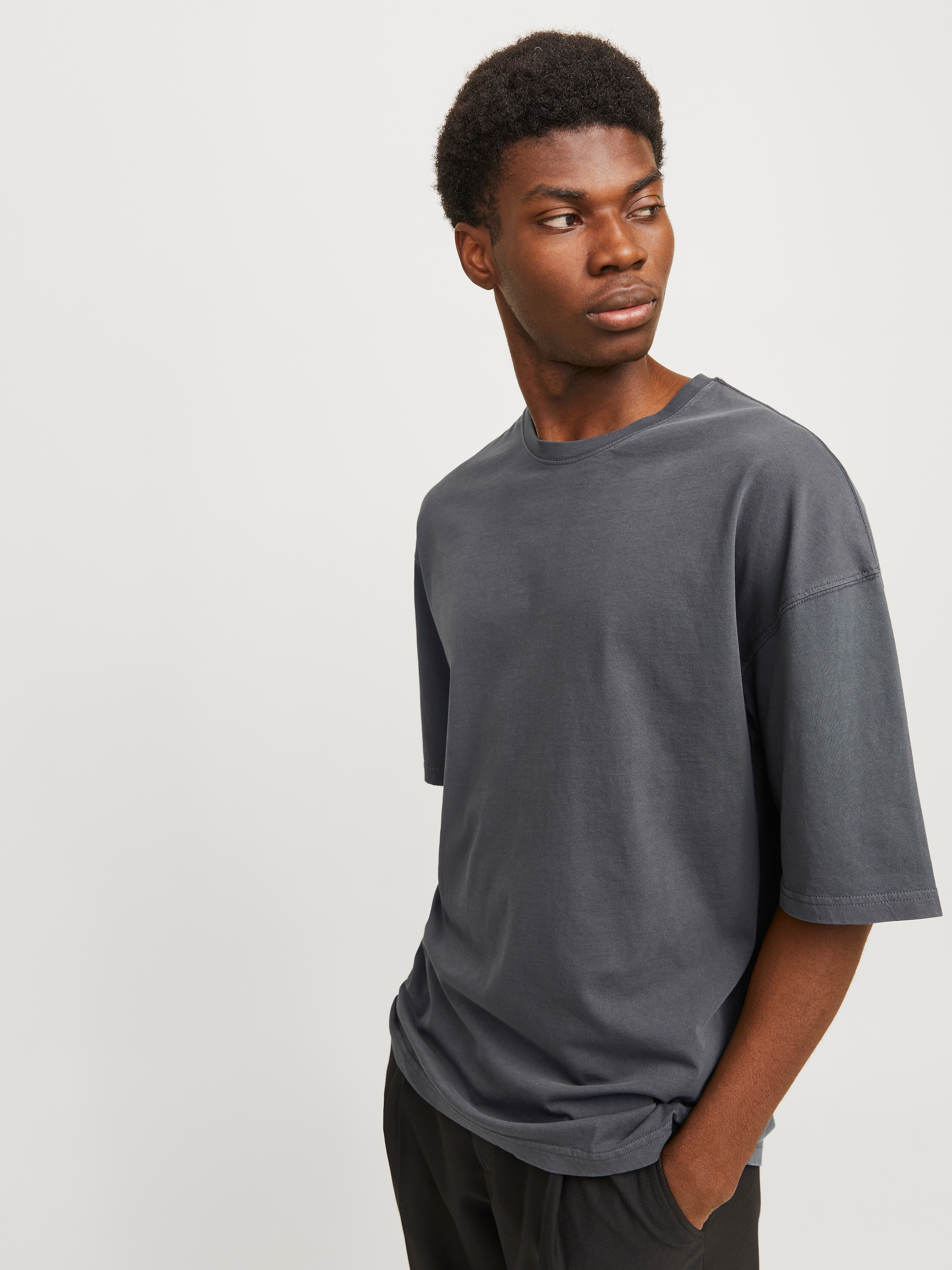 Jack & Jones Rundhalsshirt »JJECHARGE FADED TEE O-NECK NOOS«, mit Rundhalsausschnitt