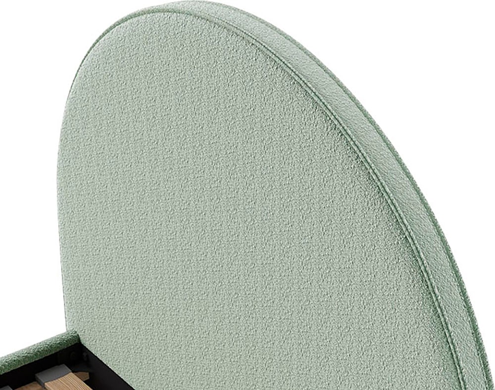 Vipack Polsterbett »Moon, mit flauschigem Bouclé Stoff in verschiedenen Farben« B/H/T ca. 147x132x212cm, gebogenes Kopfteil, Füße Massivholz,  inkl. Rolllattenrost, wahlweise 2 Breiten und verschiedene Farben