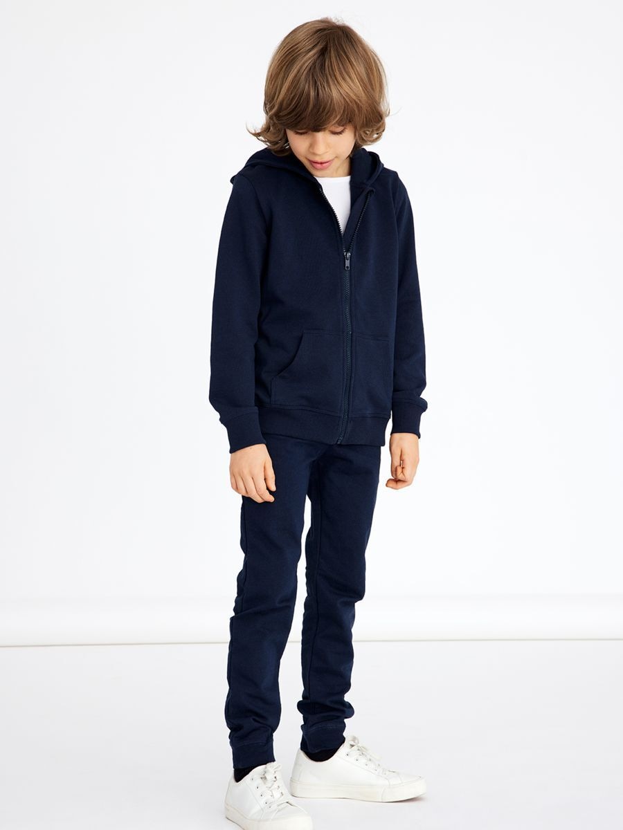 Name It Kapuzensweatjacke »NKMNESWEAT CARD W HOOD UNB NOOS«, in klassischer Form