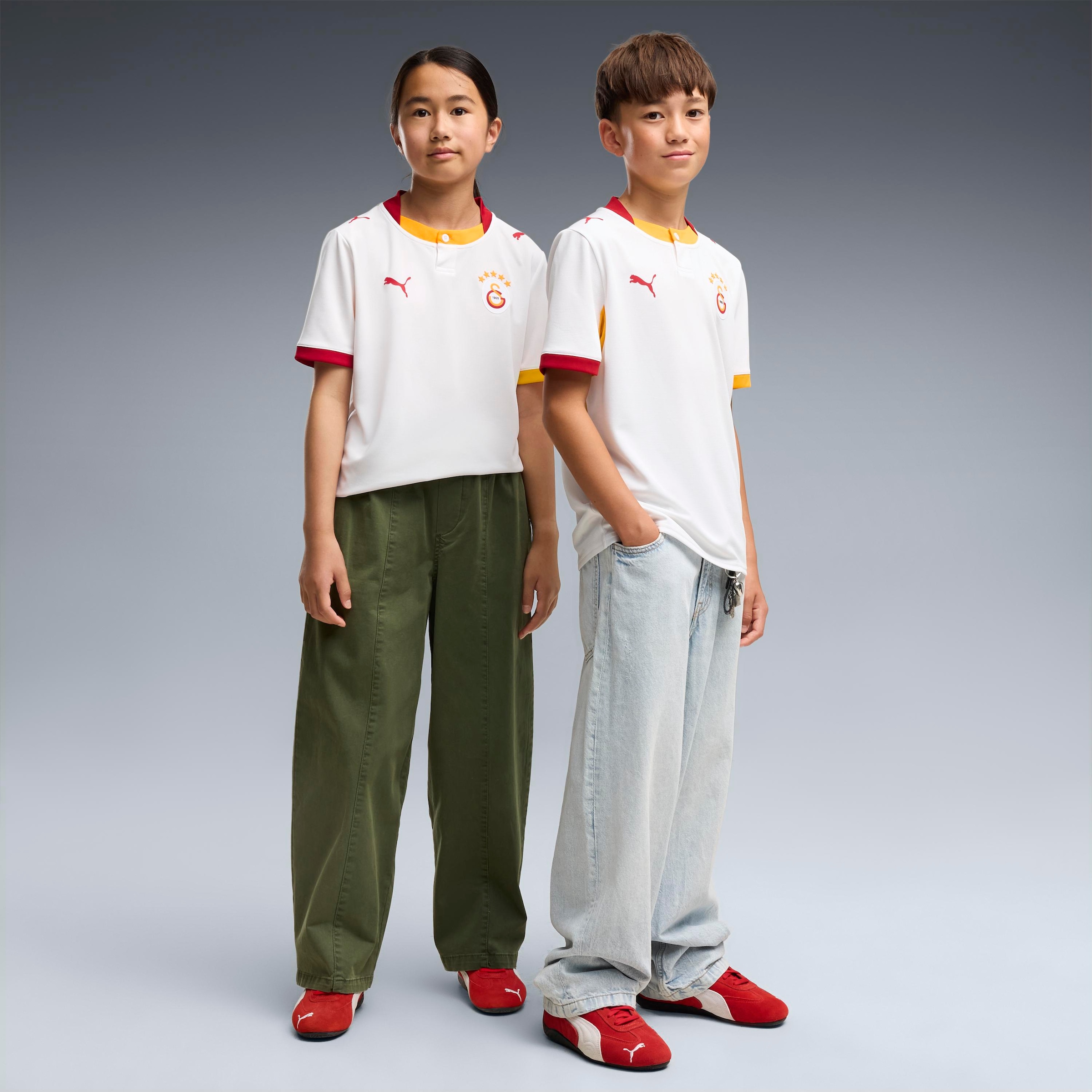 PUMA Fußballtrikot »GSK THIRD JERSEY REPLICA JR« für Kinder, leichtes Material