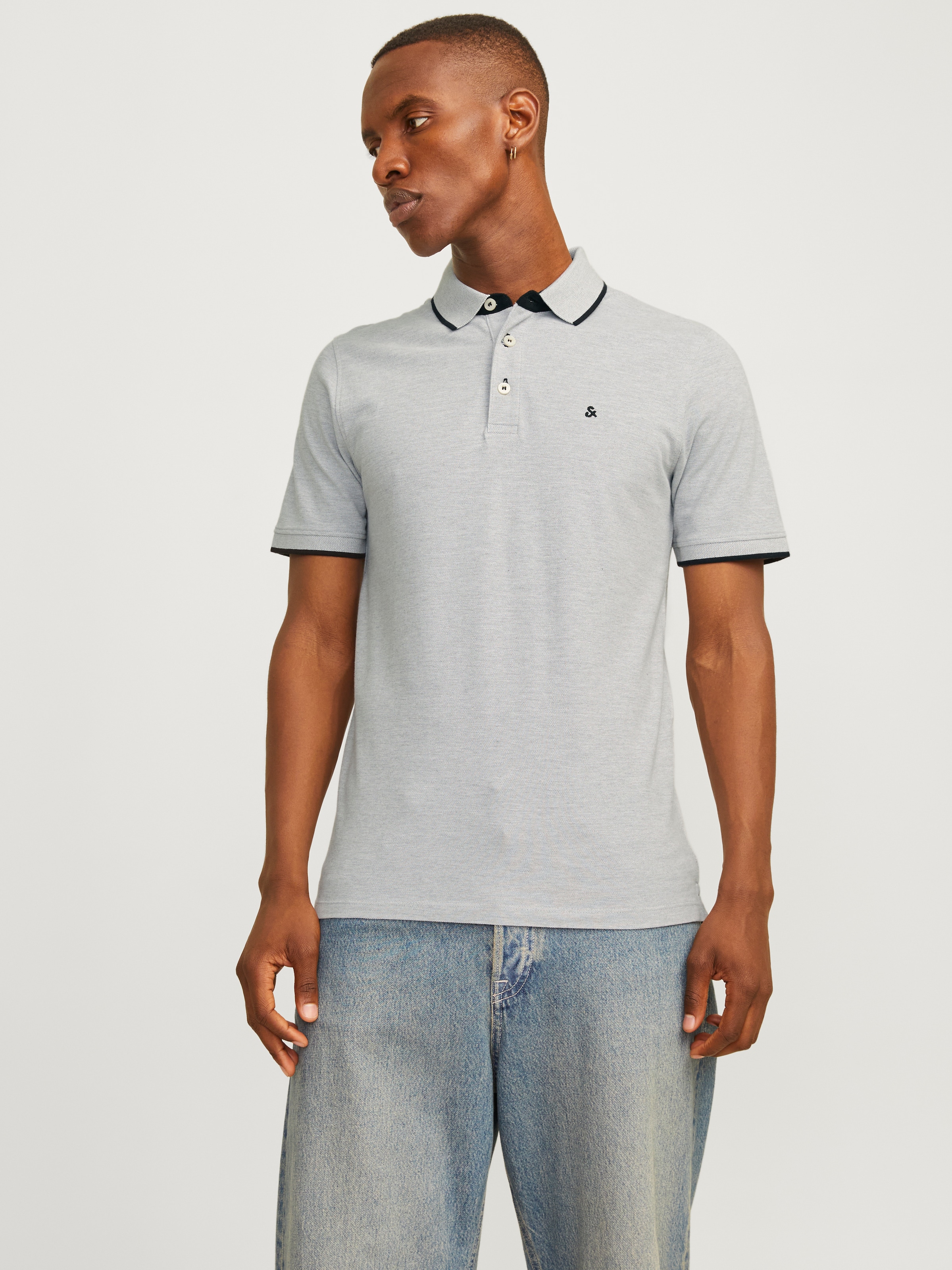 Jack & Jones Poloshirt »JJEPAULOS Slim Fit, sportlich-elegant, mit Stickerei und Knopfleiste« Packung, 2 Stk. unifarben, modisch, slim fit, Baumwolle, Polokragen