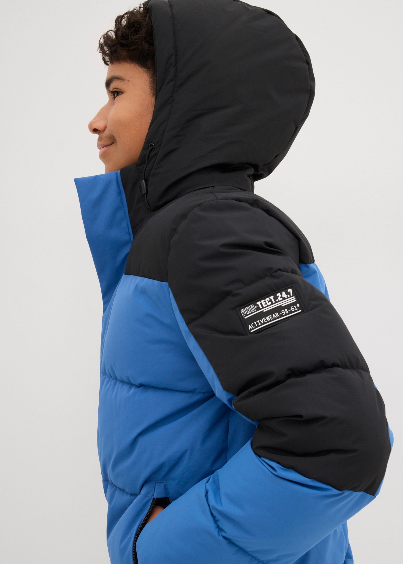 bonprix Winterjacke mit weichem Fleecefutter, Regular Fit, im Casual-Stil, für Jungen