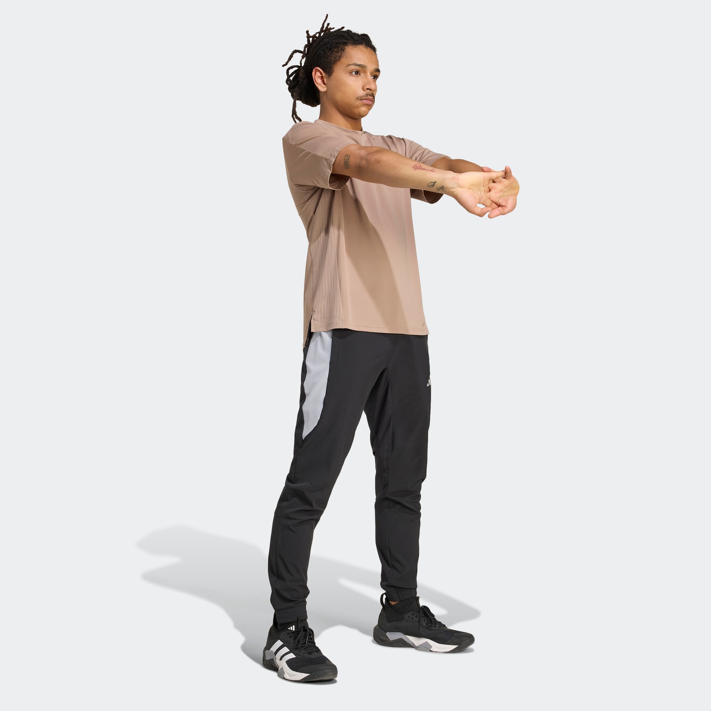 adidas Performance Sporthose »TECH APP S-PANT«  mit Reißverschlusstaschen, schnell trocknend, elastisch