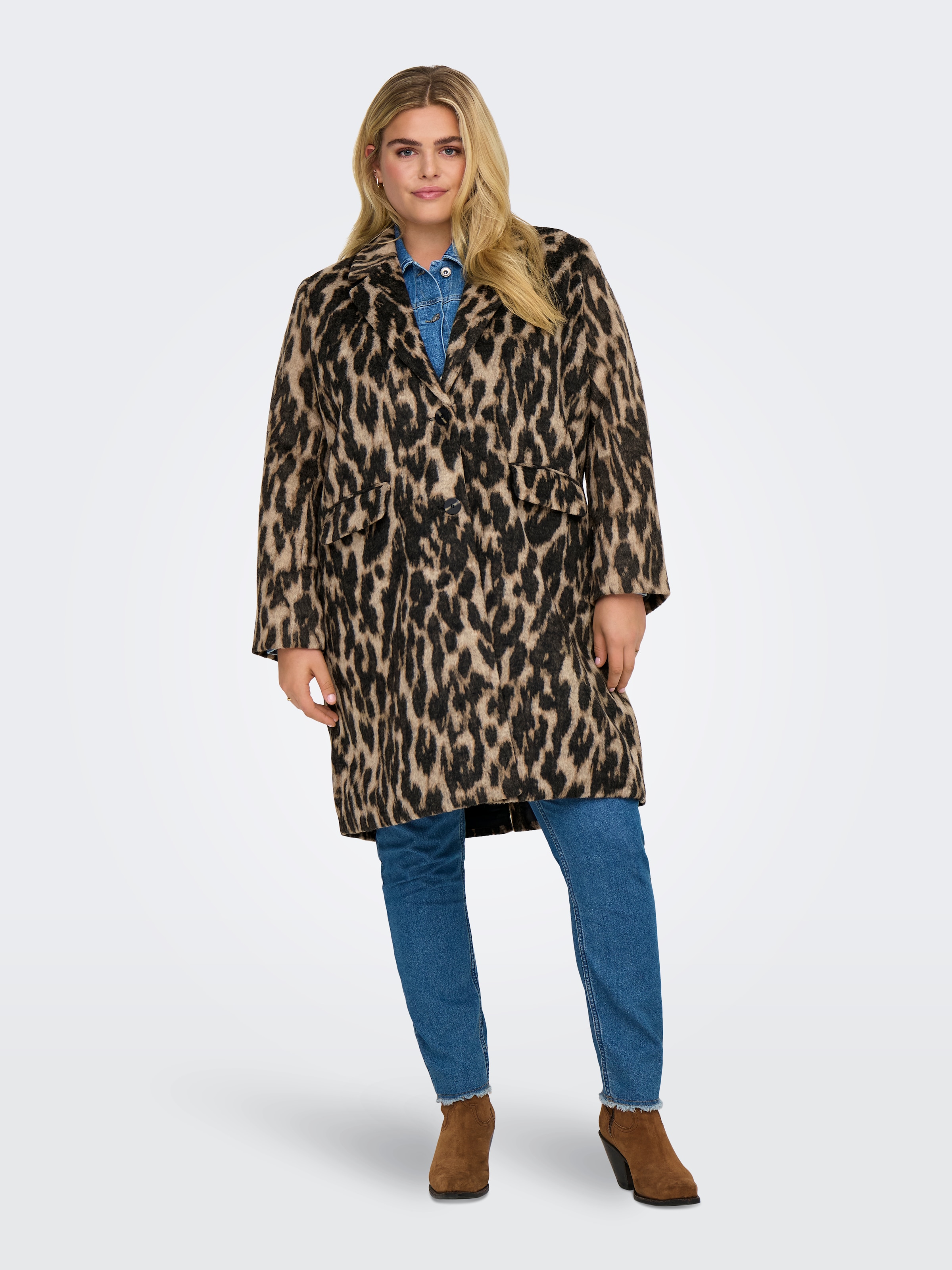 ONLY CARMAKOMA Kurzmantel »CARVALBORG ANIMAL LIFE COAT OTW«, mit Allover Animal Druck