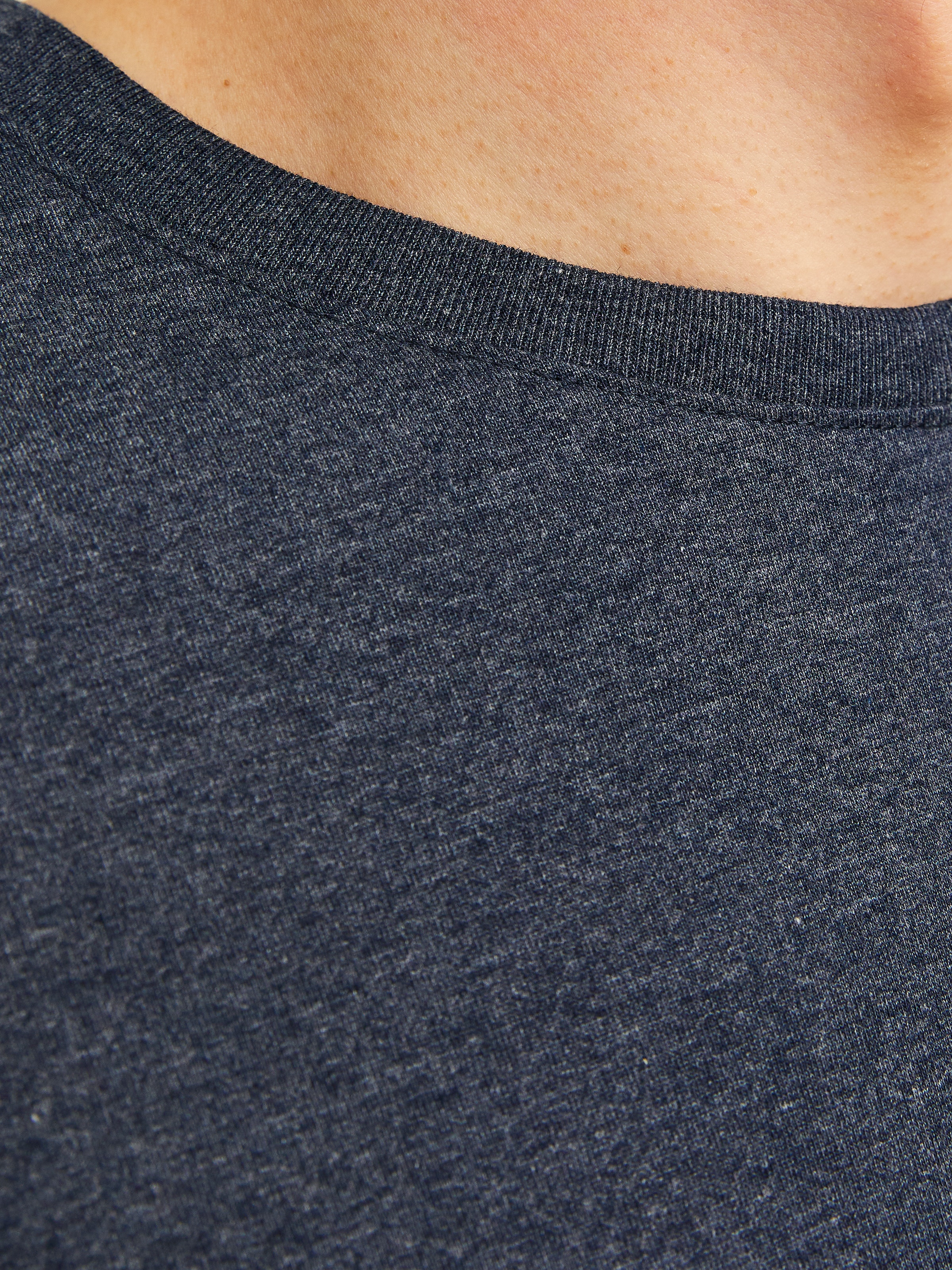 Jack & Jones Rundhalsshirt »JJEORGANIC MELANGE TEE SS O-NECK NOOS«, in Melange Optik