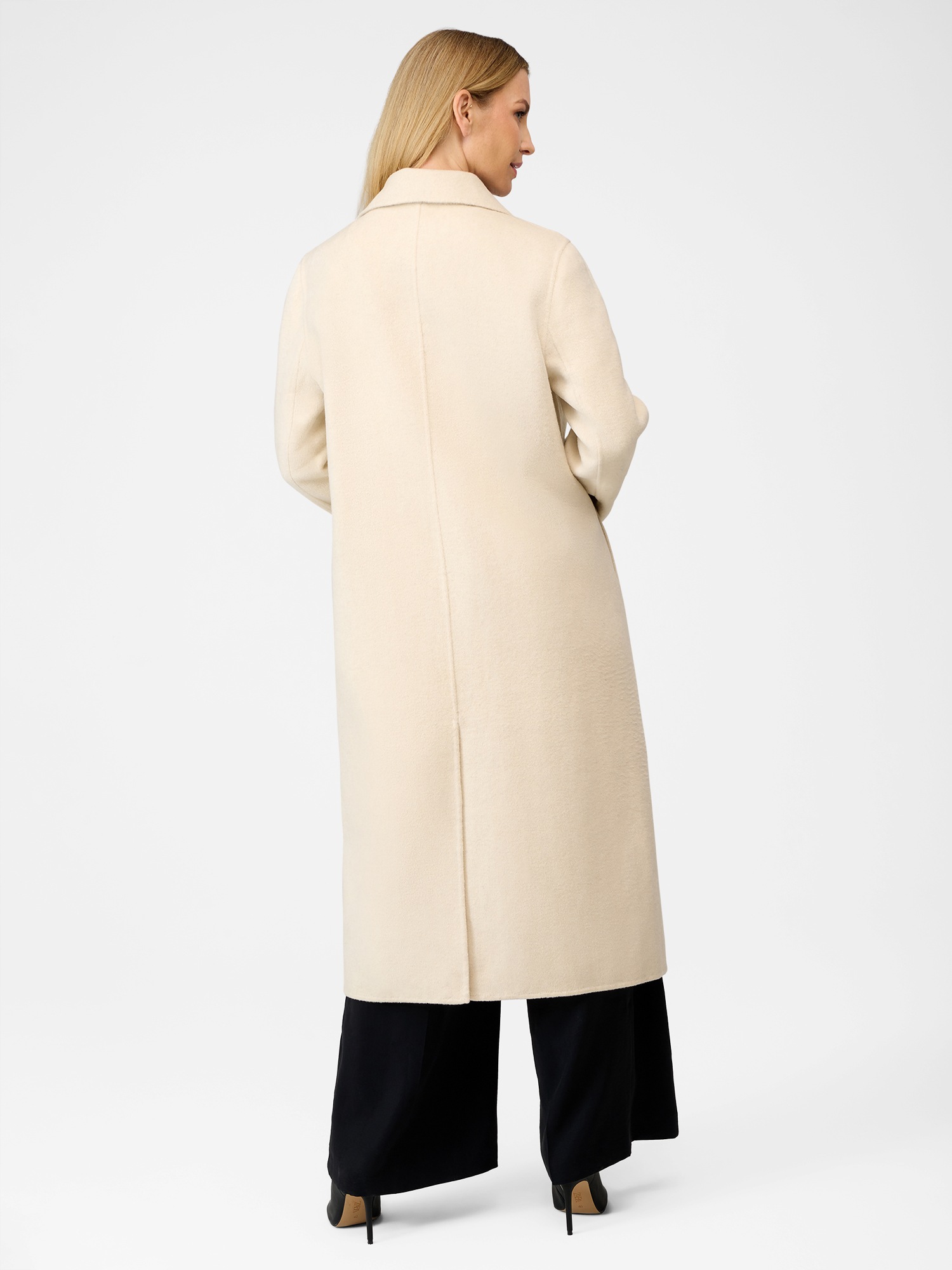 RICANO Wollmantel »Wollmantel Clara« Handgefertigt, aus feinster Double-Face Wool