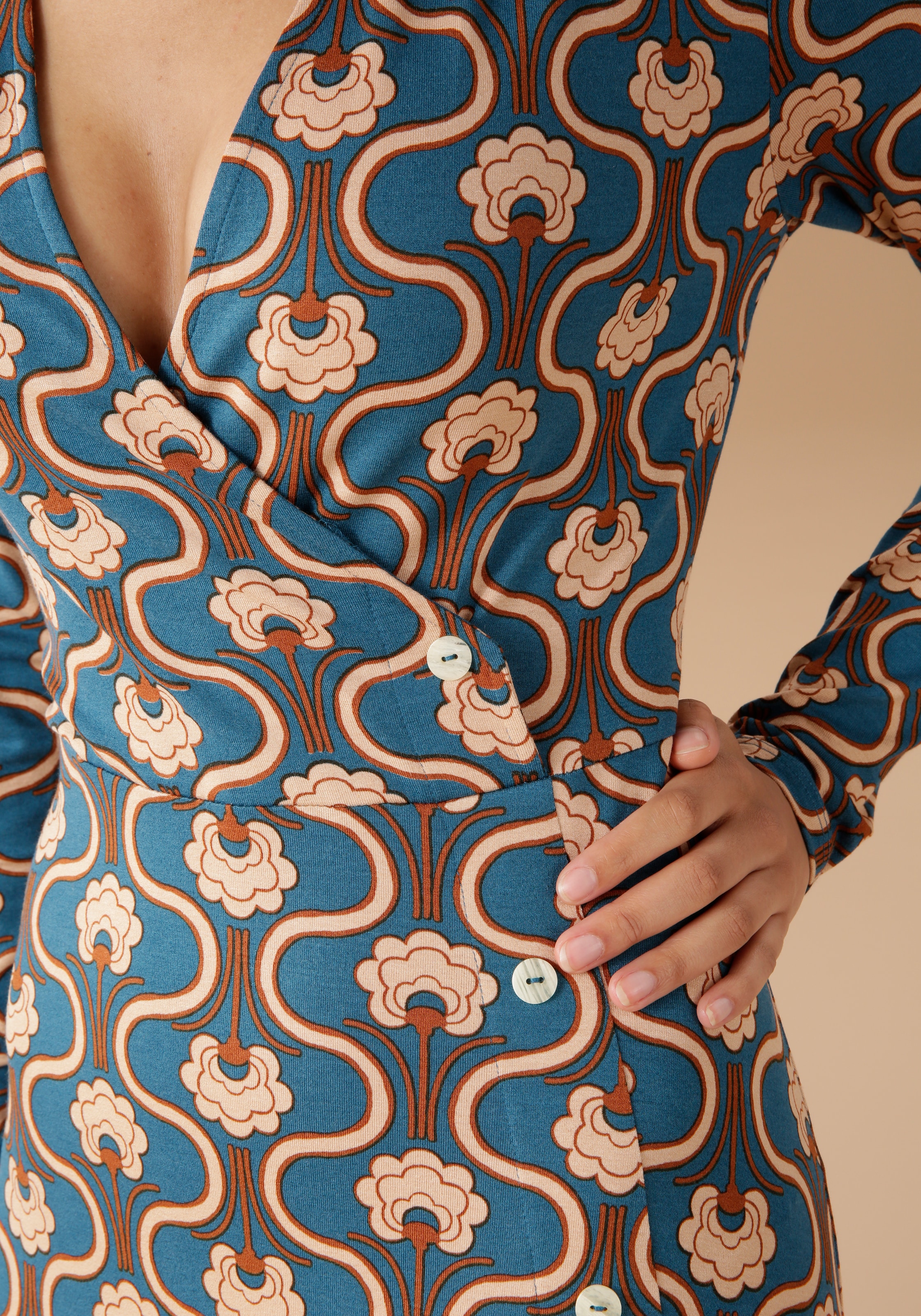 Aniston CASUAL Jerseykleid, mit trendigem Retromuster bedruckt bestellen  bei OTTO