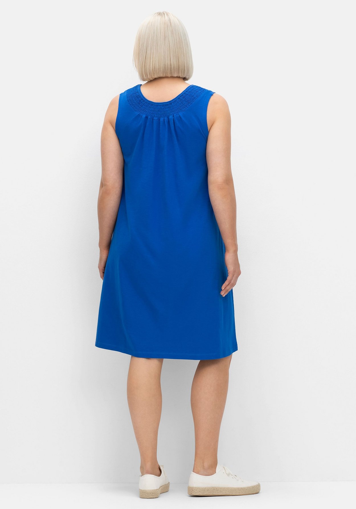 Sheego Jerseykleid »Shirtkleid mit Smok-Einsatz«