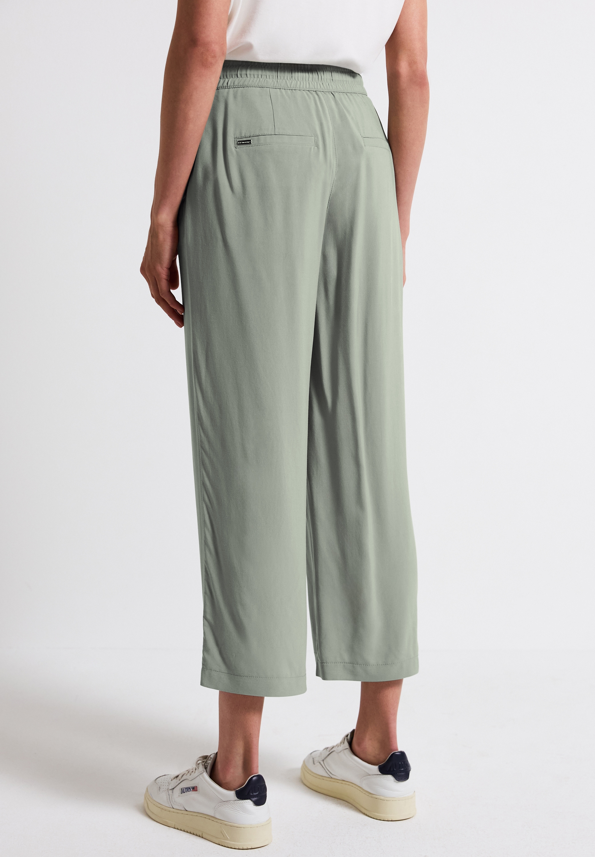 STREET ONE Stoffhose »Style Emee«, Sommerhose mit elastischem Bund mit Tunnelzug