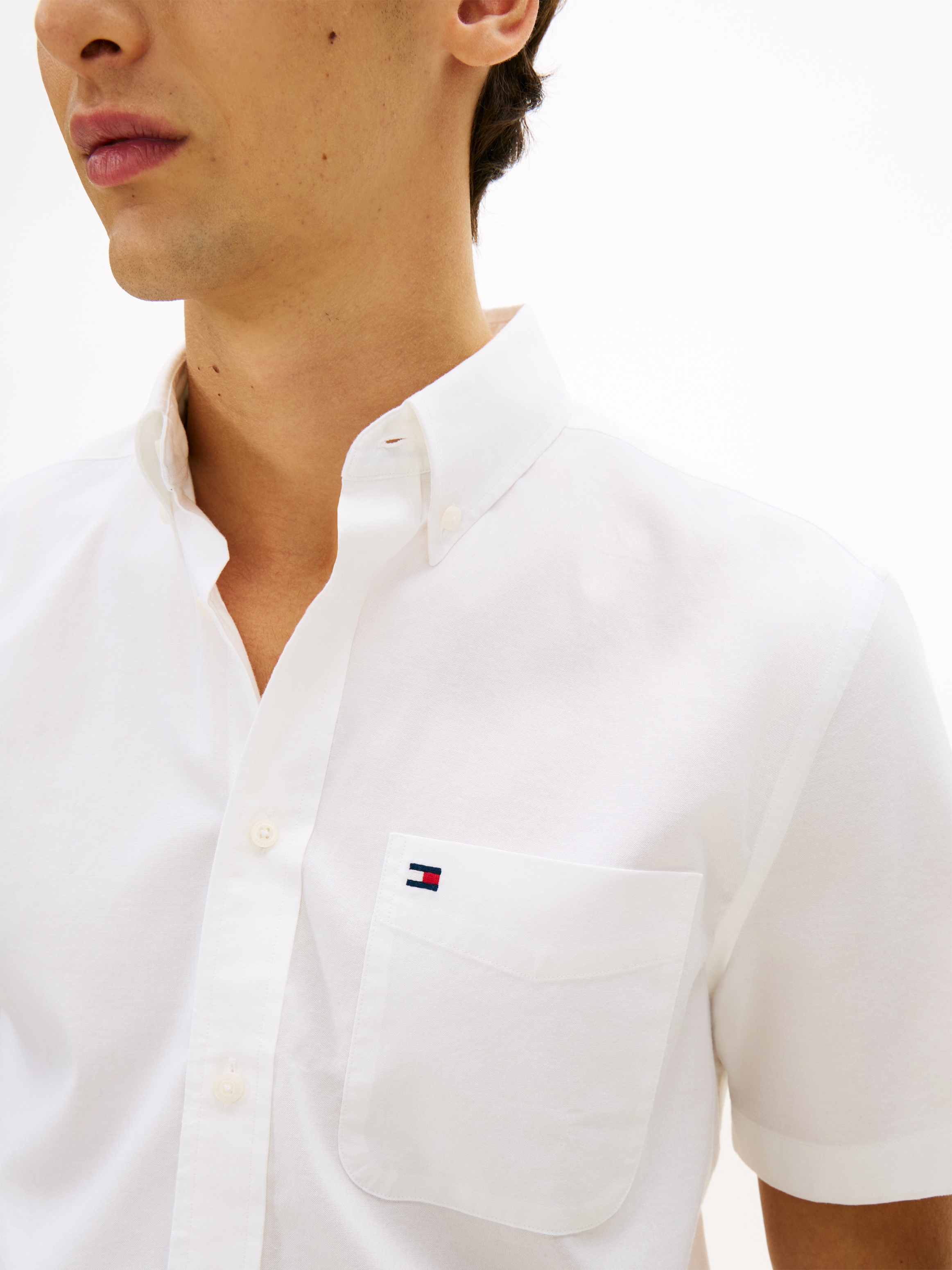 Tommy Hilfiger Kurzarmhemd »LIGHT OXFORD SOLID« regular fit, Button-down-Kragen