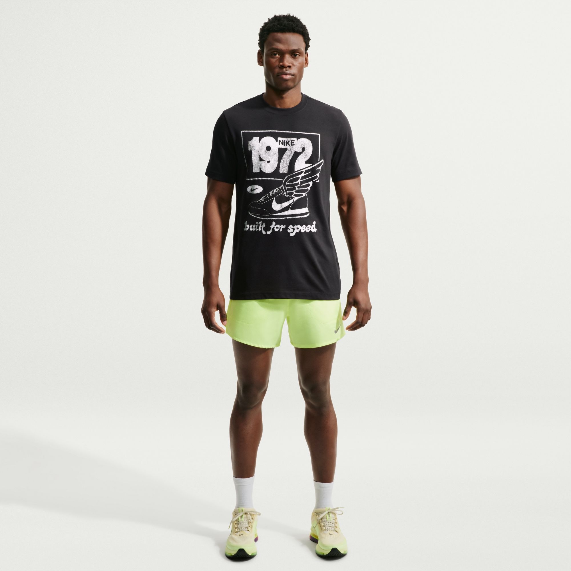Nike Laufshirt »Nike Men's Dri-FIT T-Shirt« mit Dri-FIT-Technologie, aus Baumwolle und Polyester, sportlicher Stil