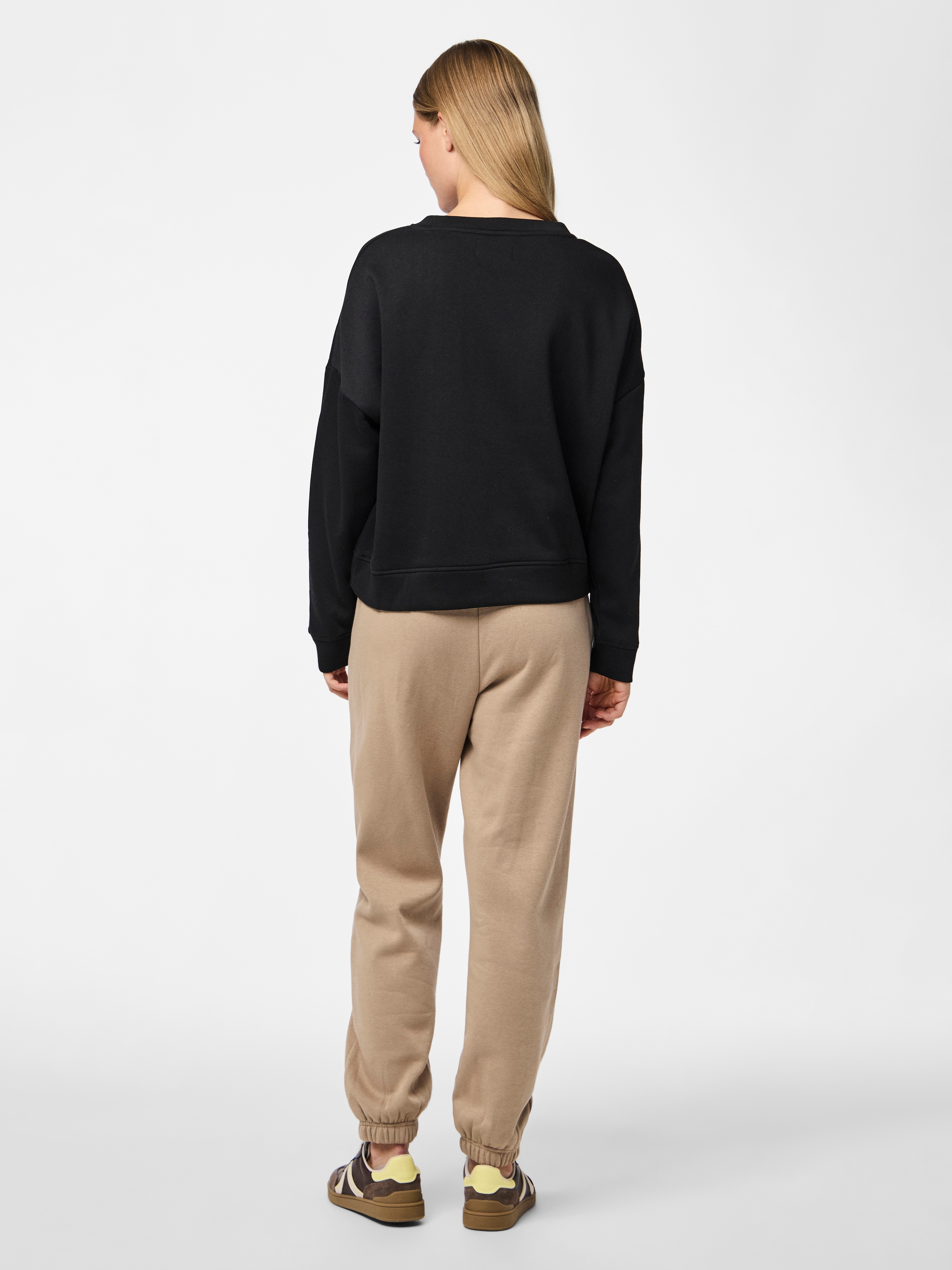 pieces Sweatshirt »PCCHILLI LS SWEAT NOOS BC«
