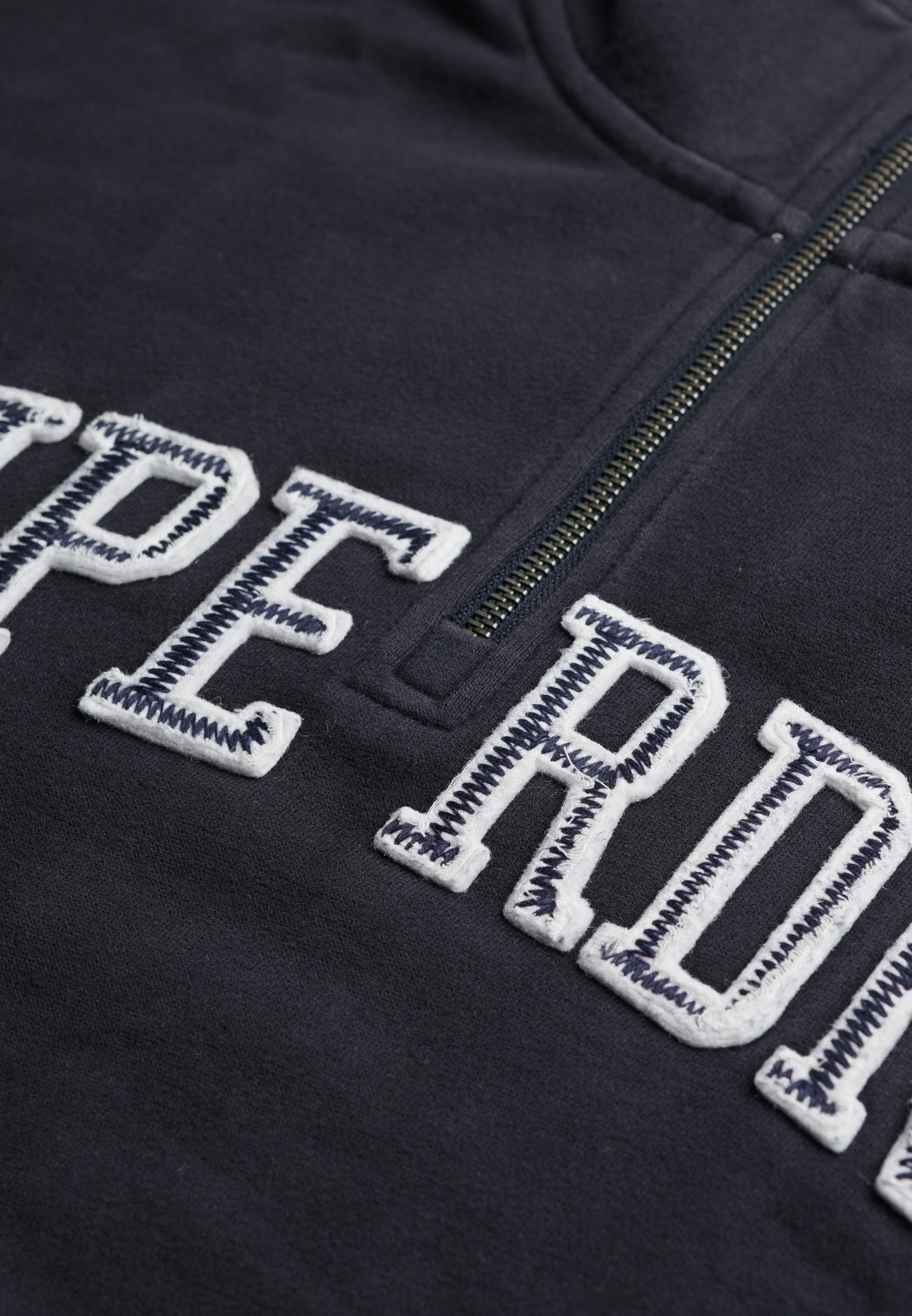 Superdry Sweatshirt »ATHLETIC ESS APPLIQUE HALF ZIP«
