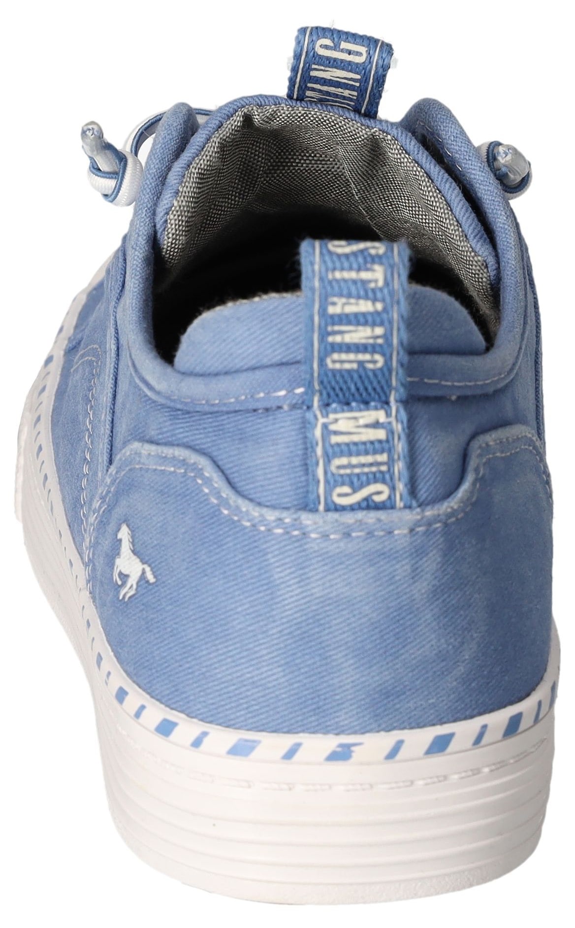 Mustang Shoes Slip-On Sneaker, Slipper, Schlupfschuh, Freizeitschuh mit farbiger Sohleneinfassung