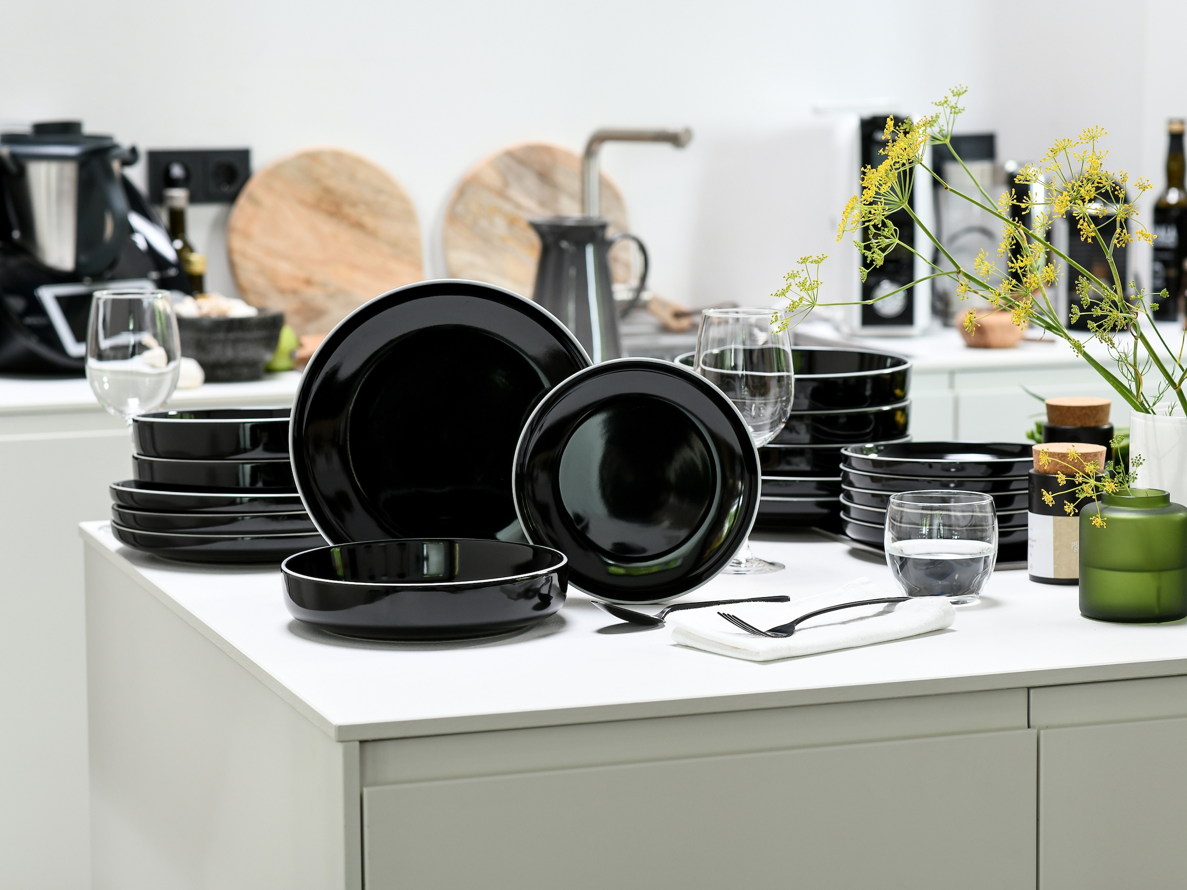 CreaTable Teller-Set »Nordic Gourmet, Tellerset 18-tlg.« Minimalistisches Design, Glänzende Glasur, Nordische Ästhetik