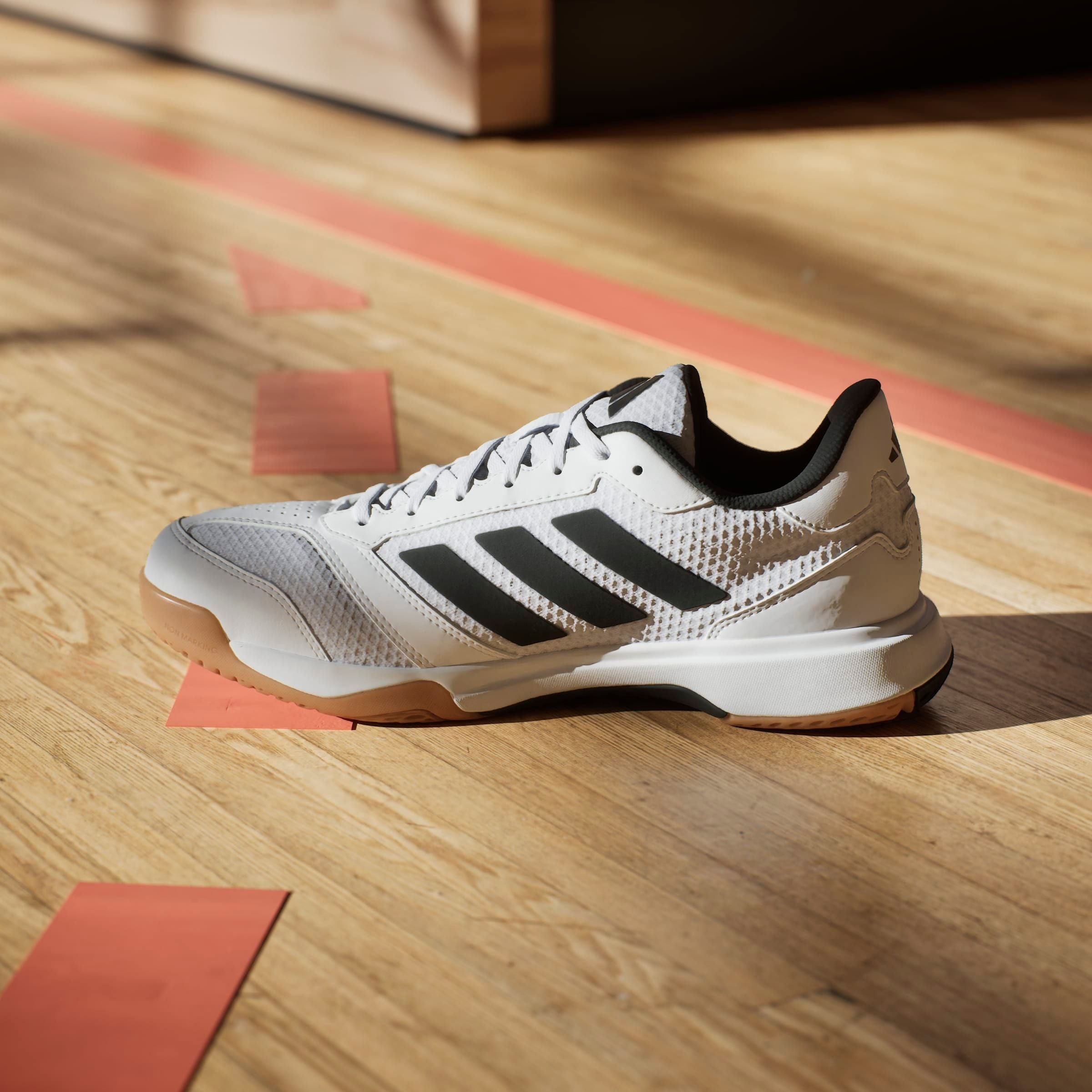 adidas Performance Hallenschuh »LIGRA 8 INDOOR«, geeignet für jeden Hallensport