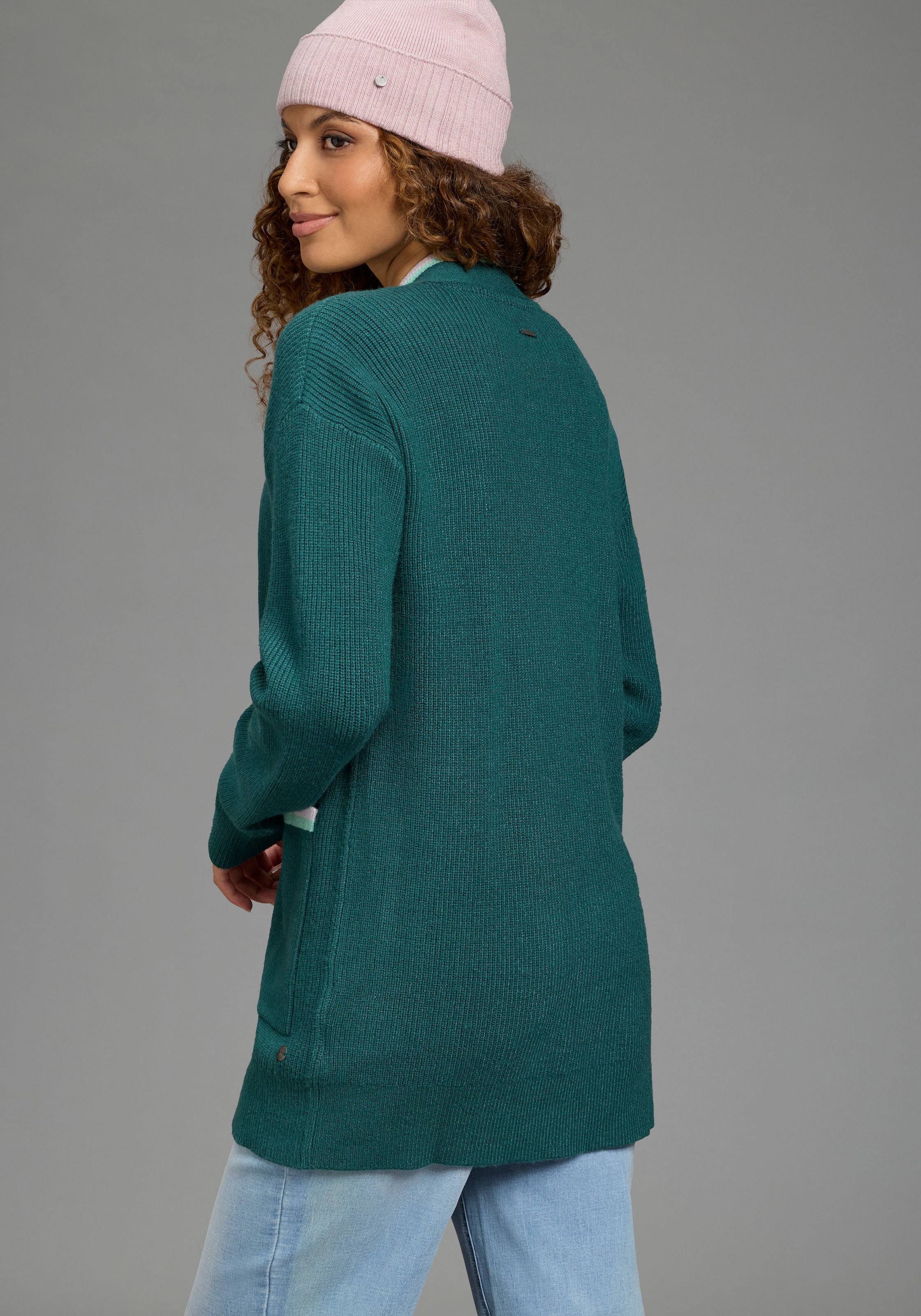 KangaROOS Strickjacke hüftbedeckende Länge, Kontrastdetails, offene Form