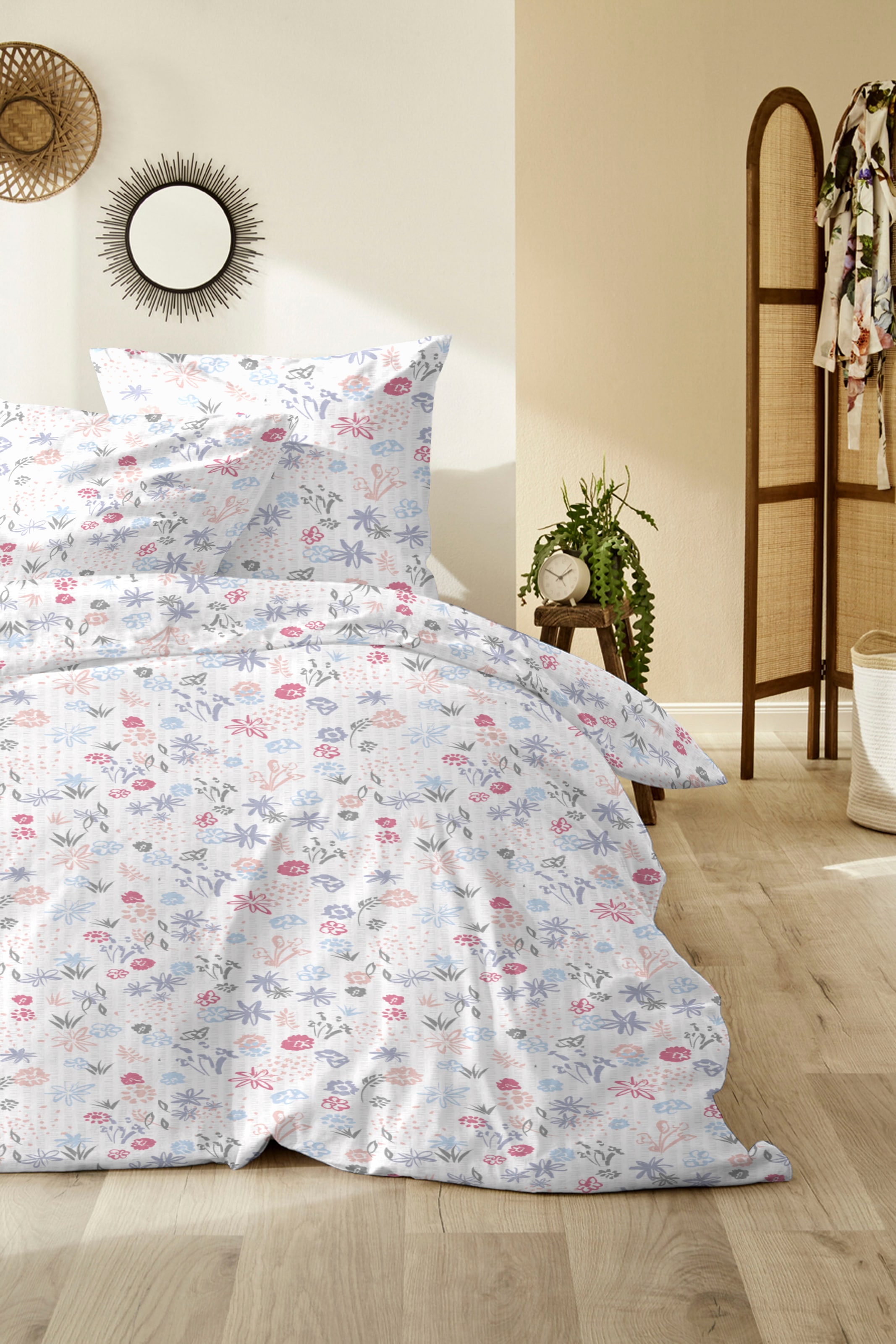 Primera Bettwäsche »Primera Soft-Seersucker-Bettwäsche Blümchen«, mit bunten Blumen