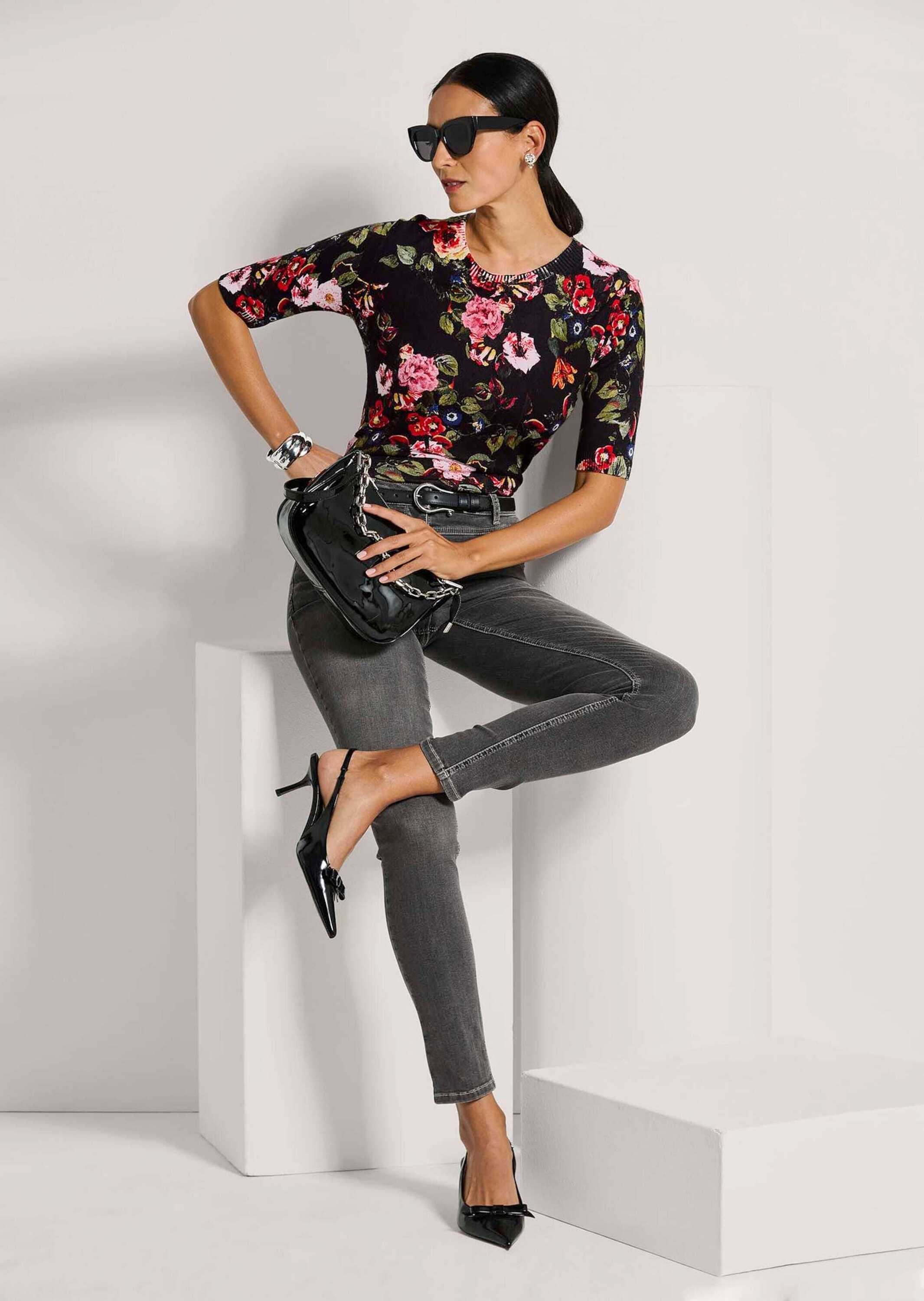 MADELEINE Longpullover »Pullover Rundhals-Pullover mit Unikat-Print«