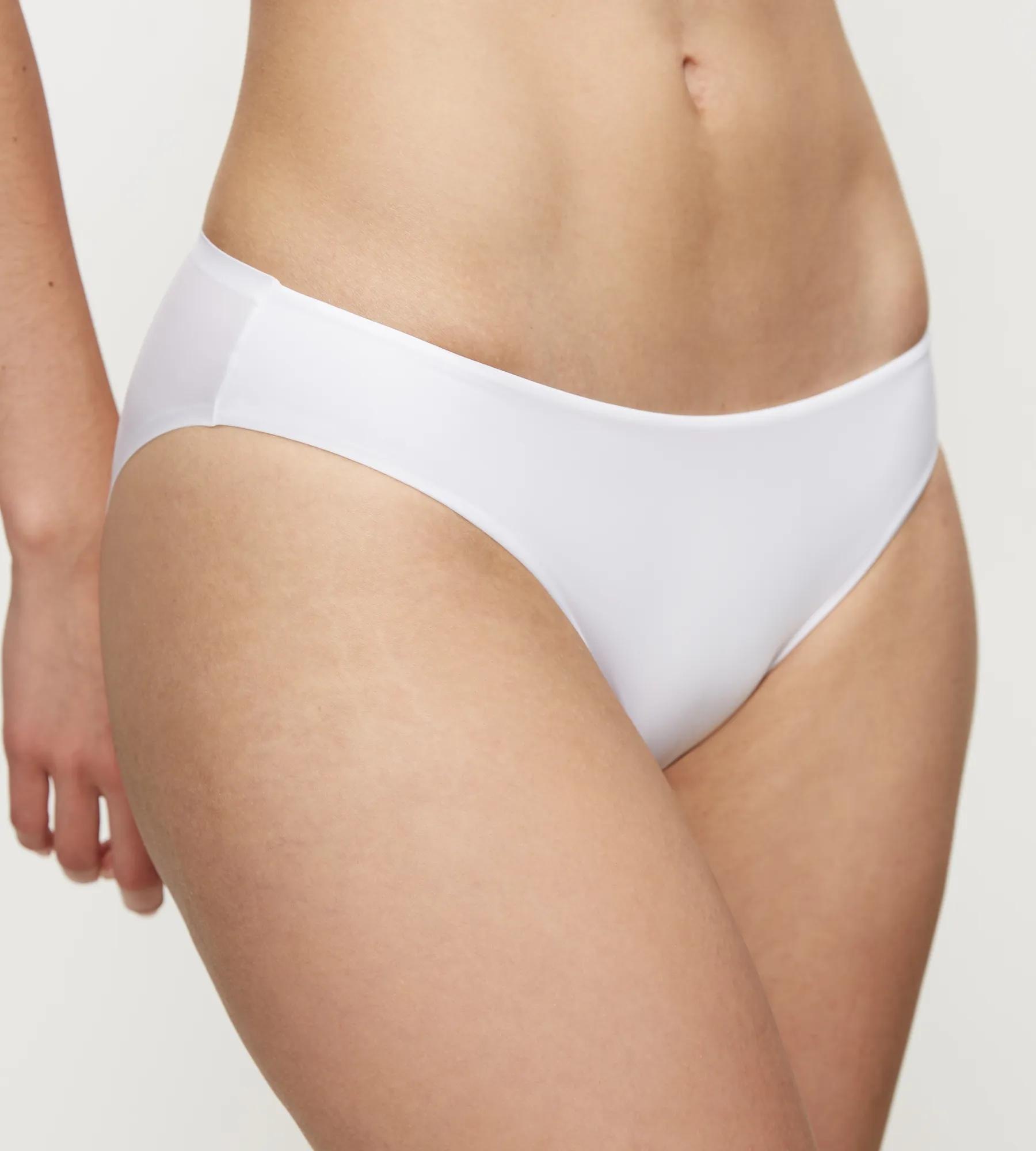 Triumph Tai-Slip »Body Make-Up Essentials« leicht,  glänzend, weicher Griff
