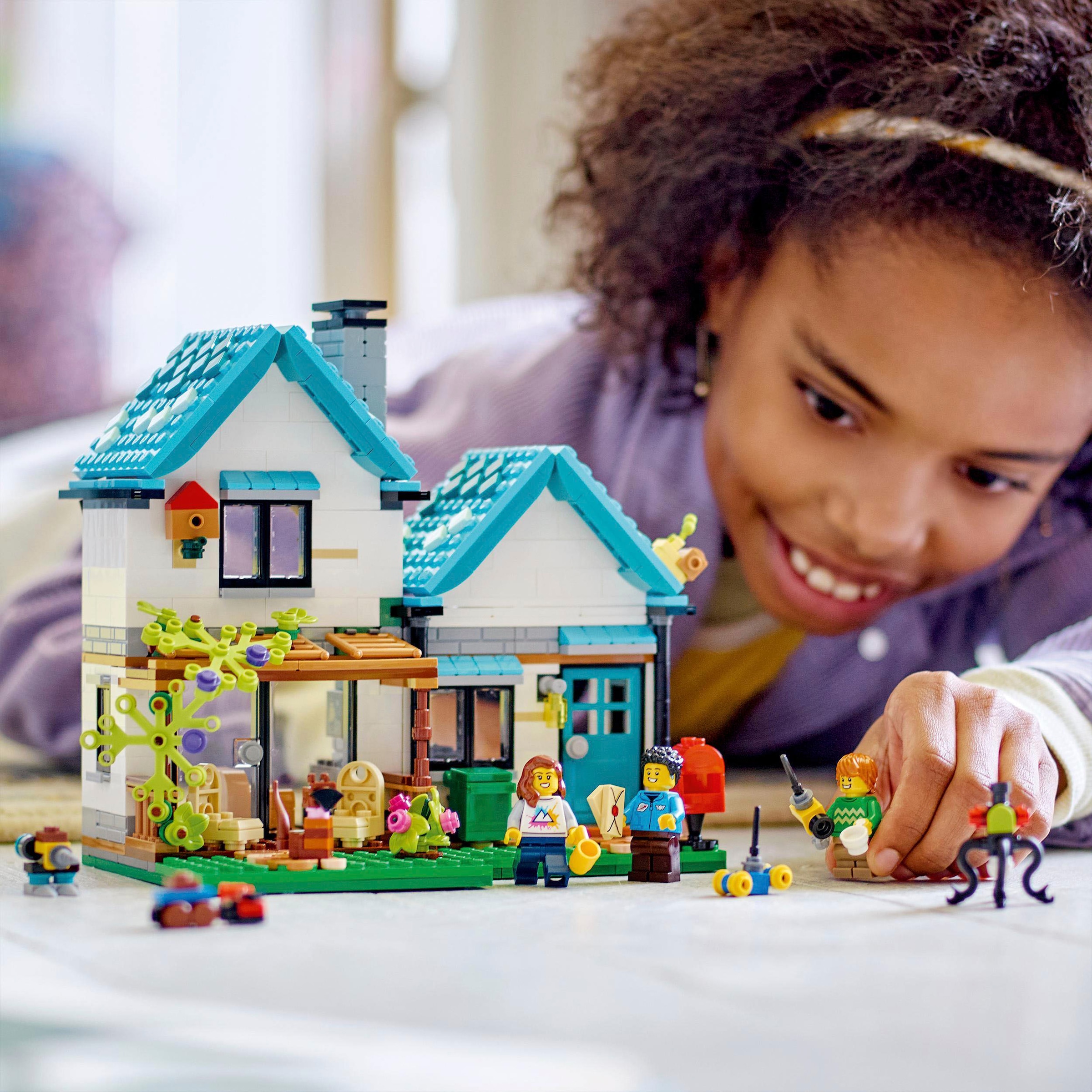 LEGO® Konstruktionsspielsteine »Gemütliches Haus (31139), LEGO® Creator 3in1«, (808 St.), Exklusives Set