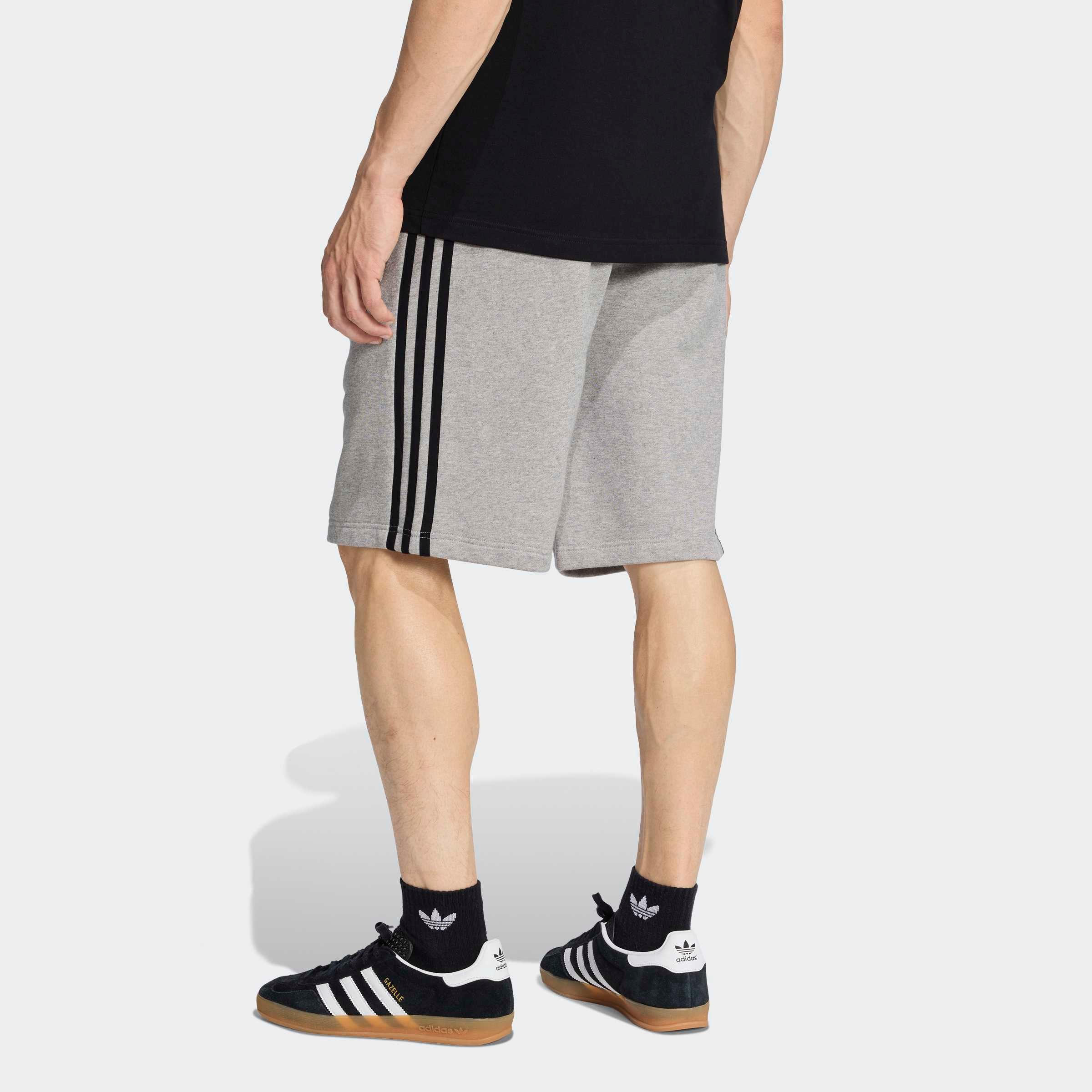 adidas Originals Shorts »3-STREIFEN«  sportlicher Stil, für Straße und Zuhause, aus weichem French Terry