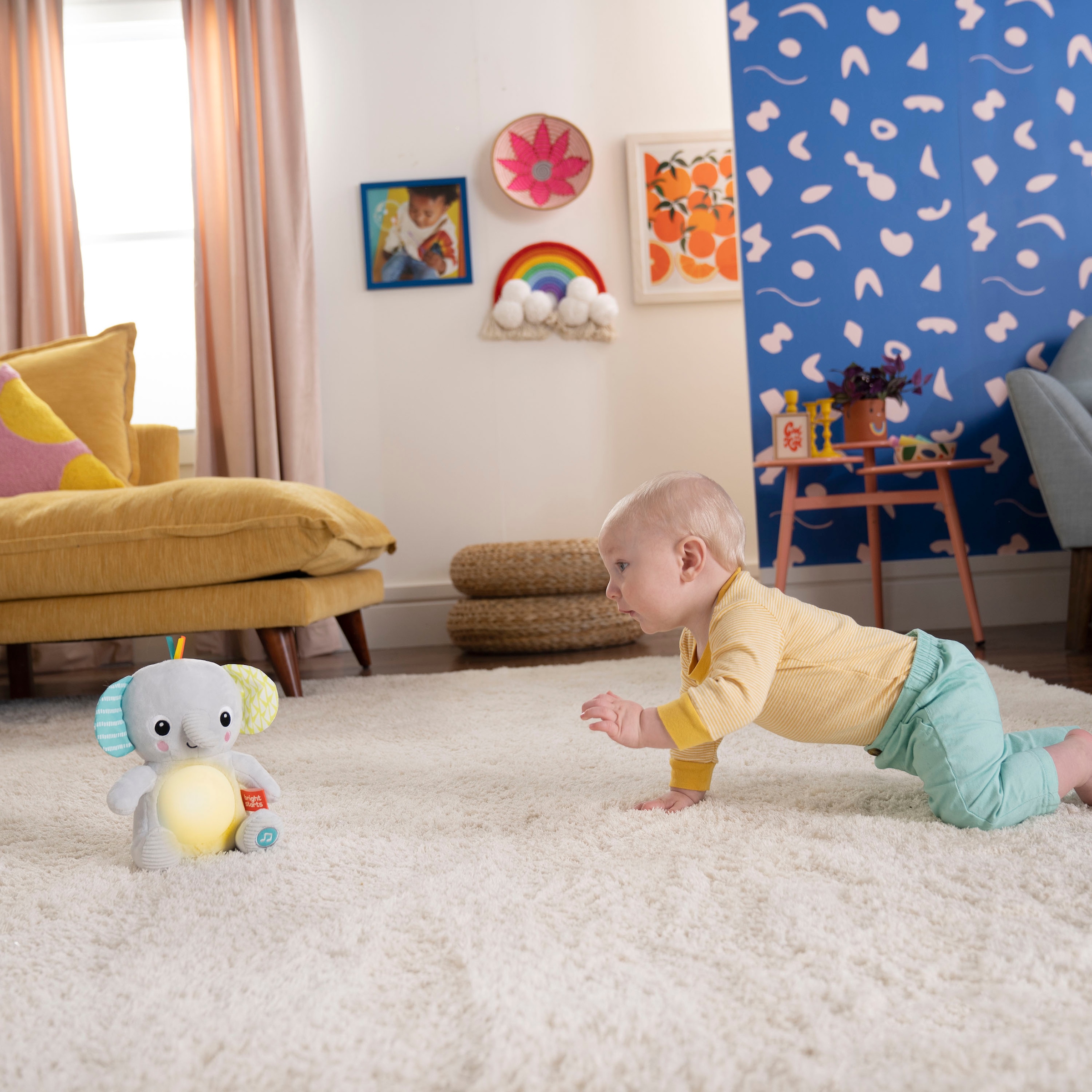 Bright Starts Plüschfigur »Hug-a-bye Baby™ Musical Light Up Soft Toy​«, mit Licht und Soundeffekten