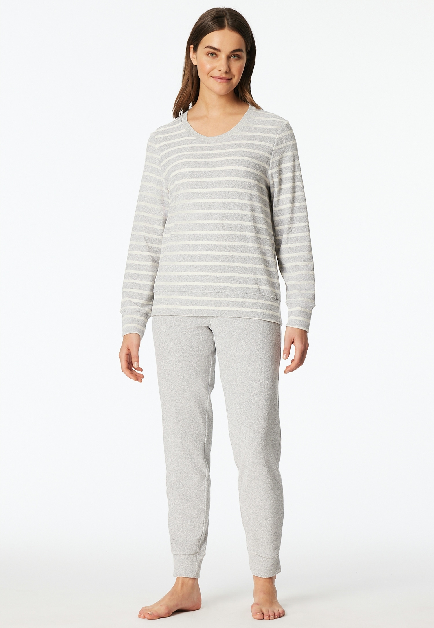 Schiesser Schlafanzug »Casual Essentials« 2 tlg. wärmende Frottee-Qualität, Rundhalsausschnitt, langärmelig