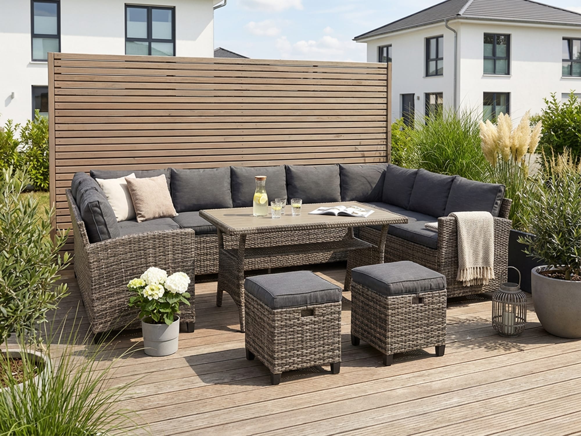 KONIFERA Gartenlounge-Set »Rotterdam« Set, 3x 3er Sofa, 2x Hocker, 1x Tisch 120x82x67cm, inkl. Auflagen, 20 Stk. tlg. Polyrattan, Stahl, Tischplatte aus Nonwood,