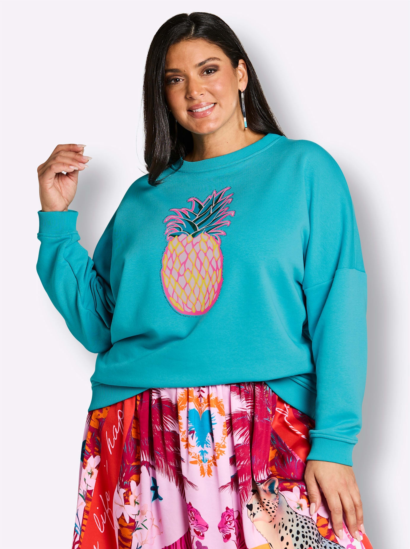   Sweatshirt
