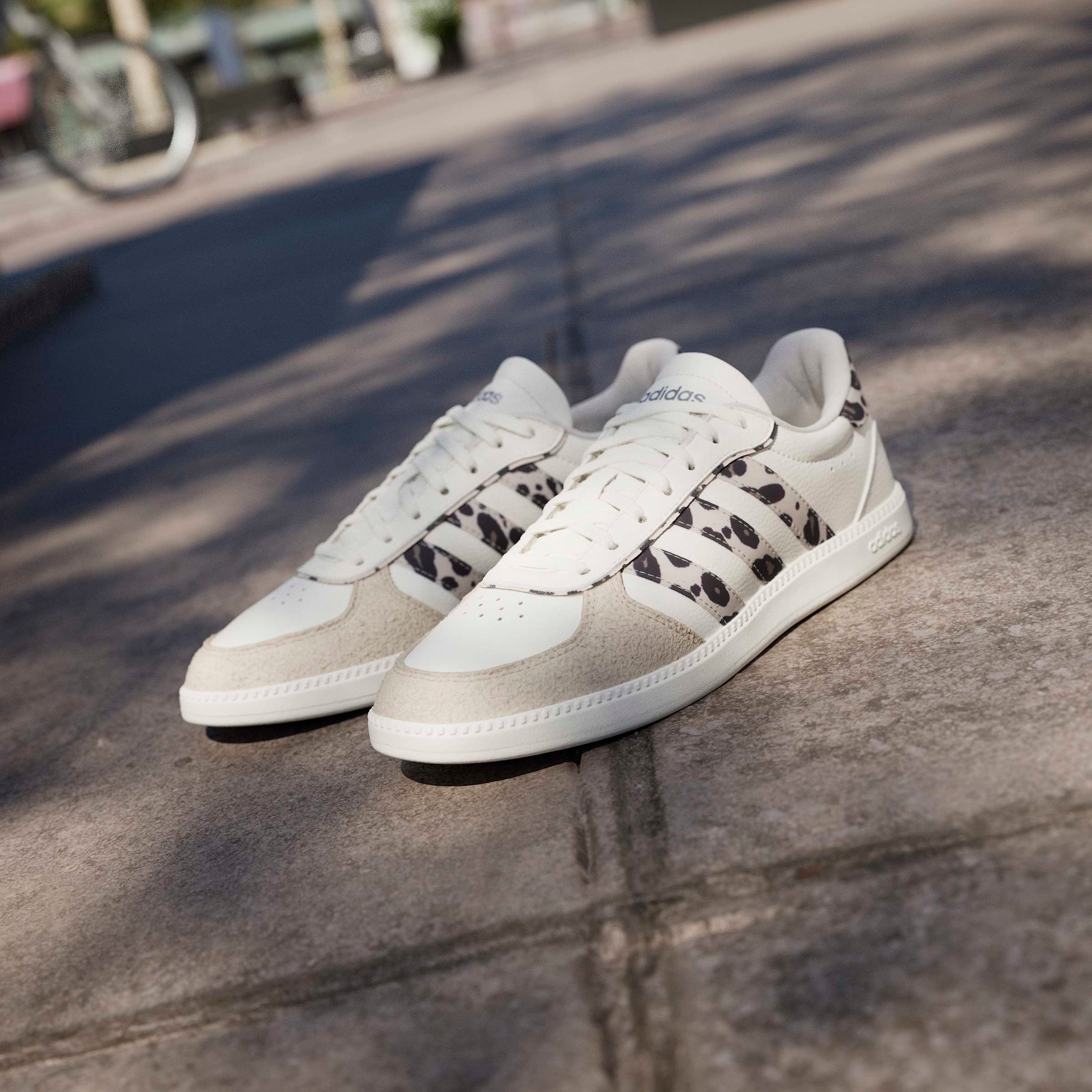 adidas Sportswear Sneaker »BREAKNET SLEEK«  inspiriert vom Design des adidas handball spezial