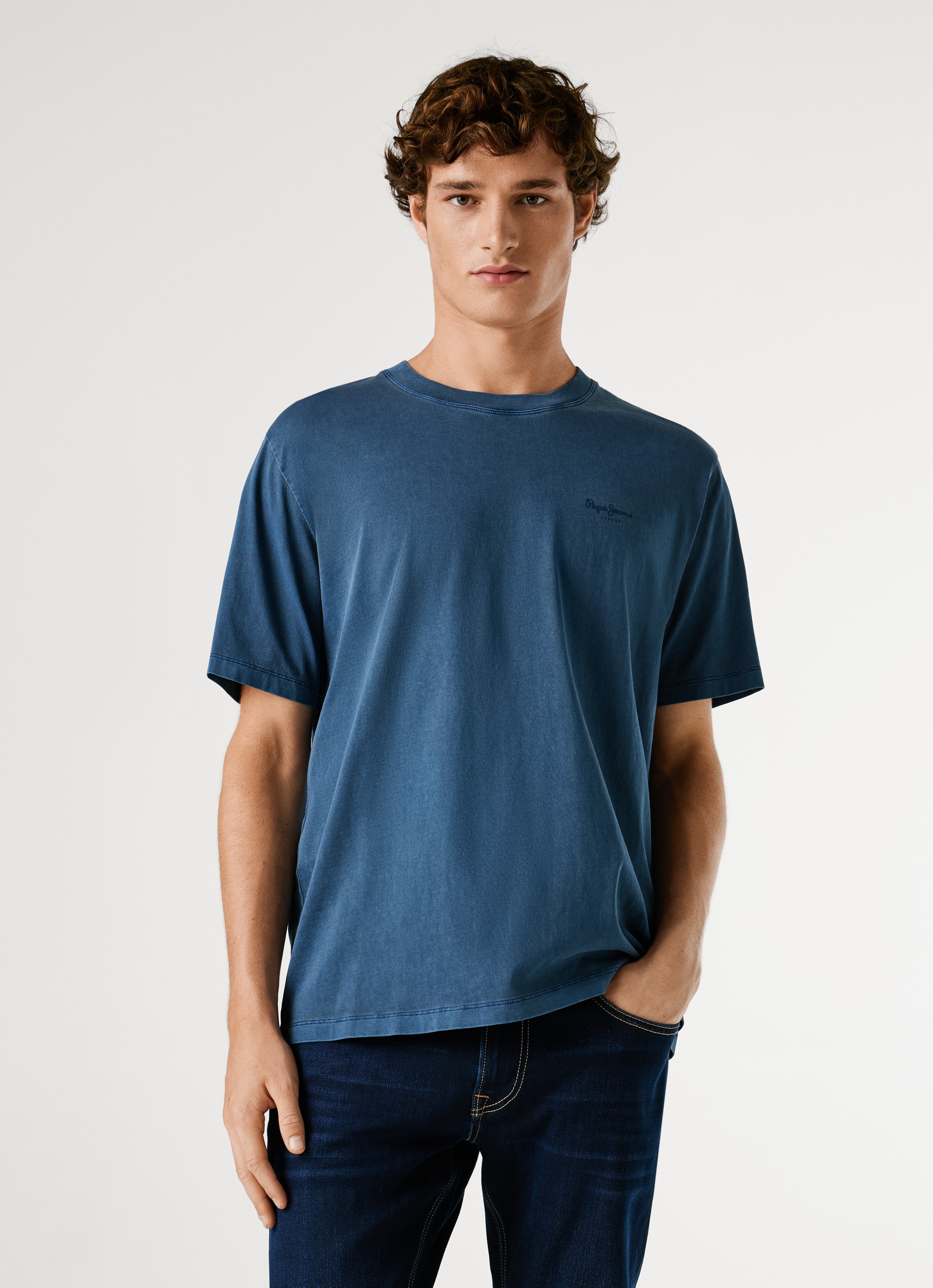 Pepe Jeans T-Shirt »JACKO« mit kleinem Ton-in-Ton Logoschriftzug