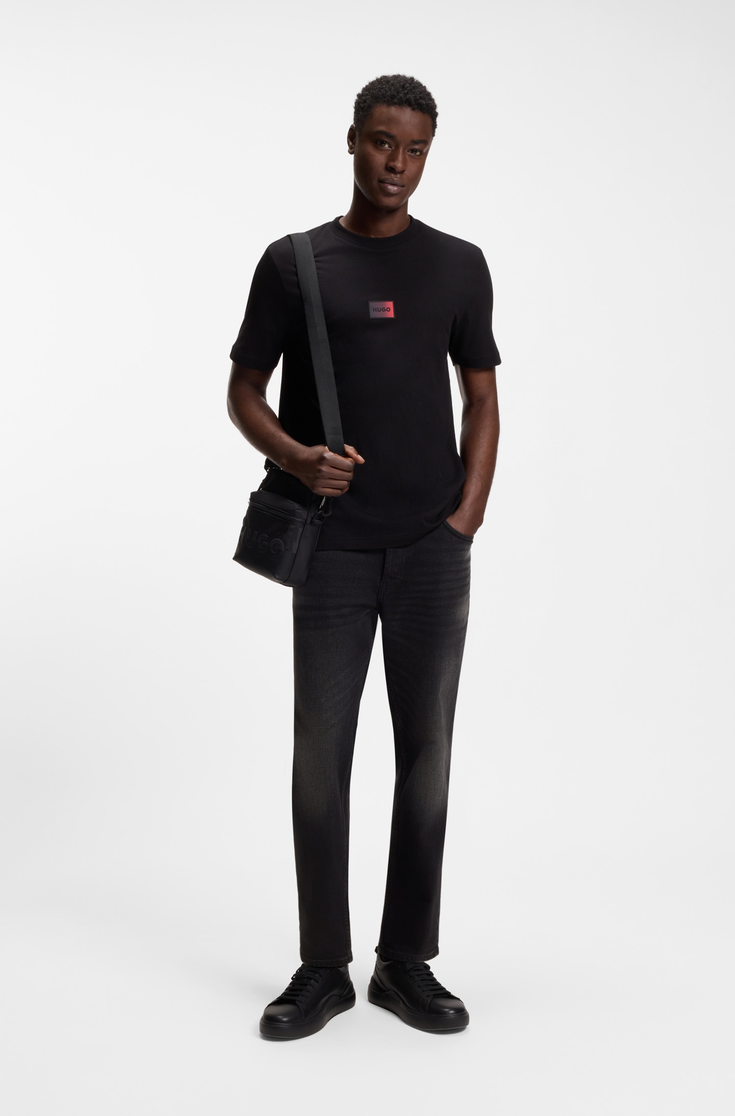 HUGO Tapered-fit-Jeans »HUGO 634« aus Stretch-Denim, mit Knopfleiste