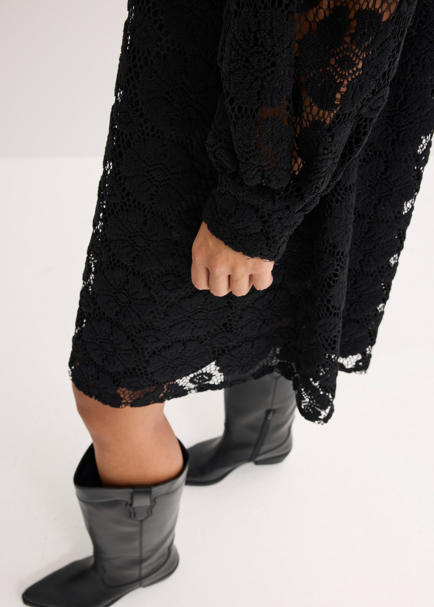 bonprix Minikleid »Minikleid aus Spitze« festlicher Stil, aus Polyester, A-Linie Passform, mit Stehkragen