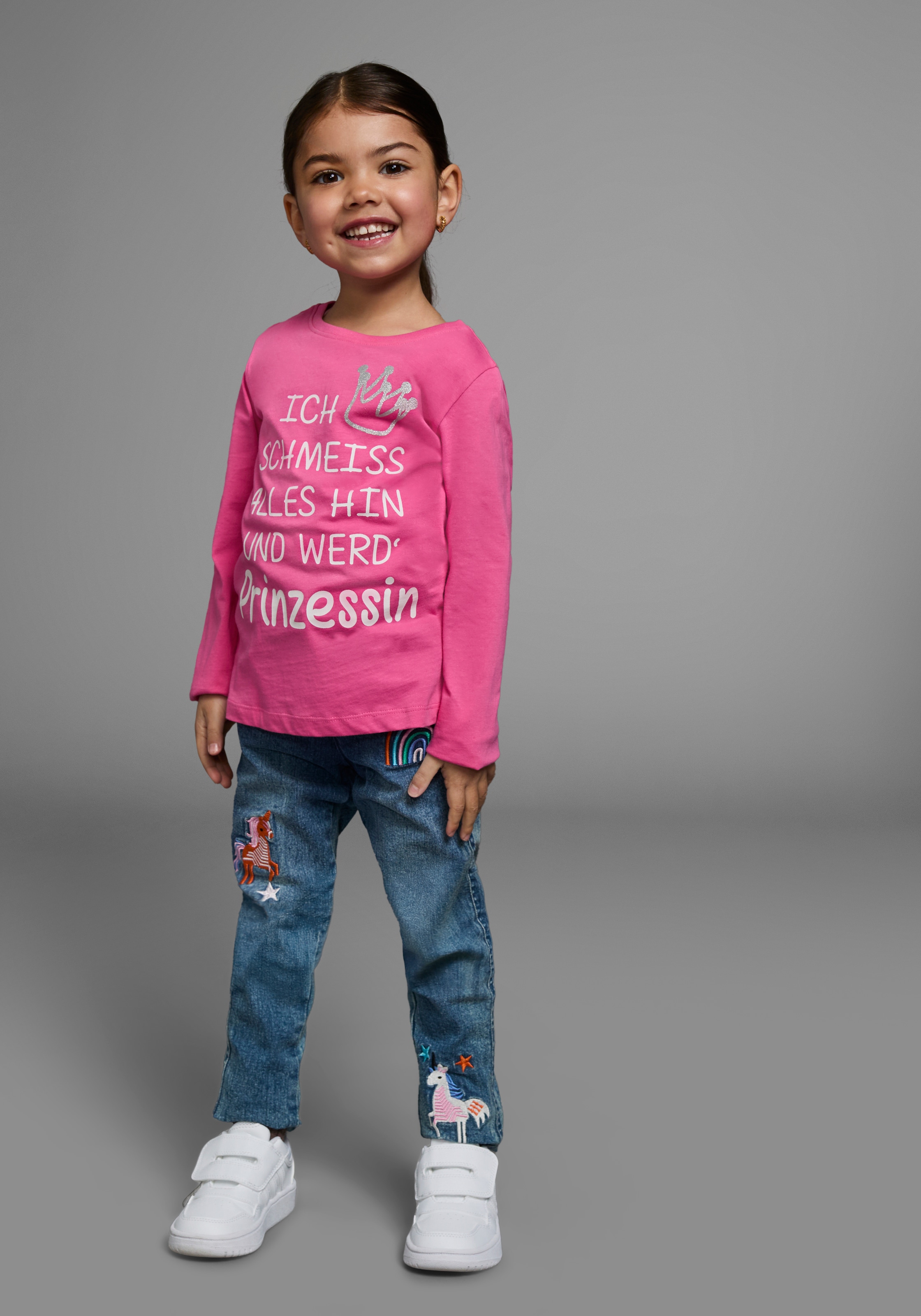 KIDSWORLD Langarmshirt »Ich schmeiss alles hin und werd´ Prinzessin«, langärmlig, Basic-Passform, mit Glitzerdruck
