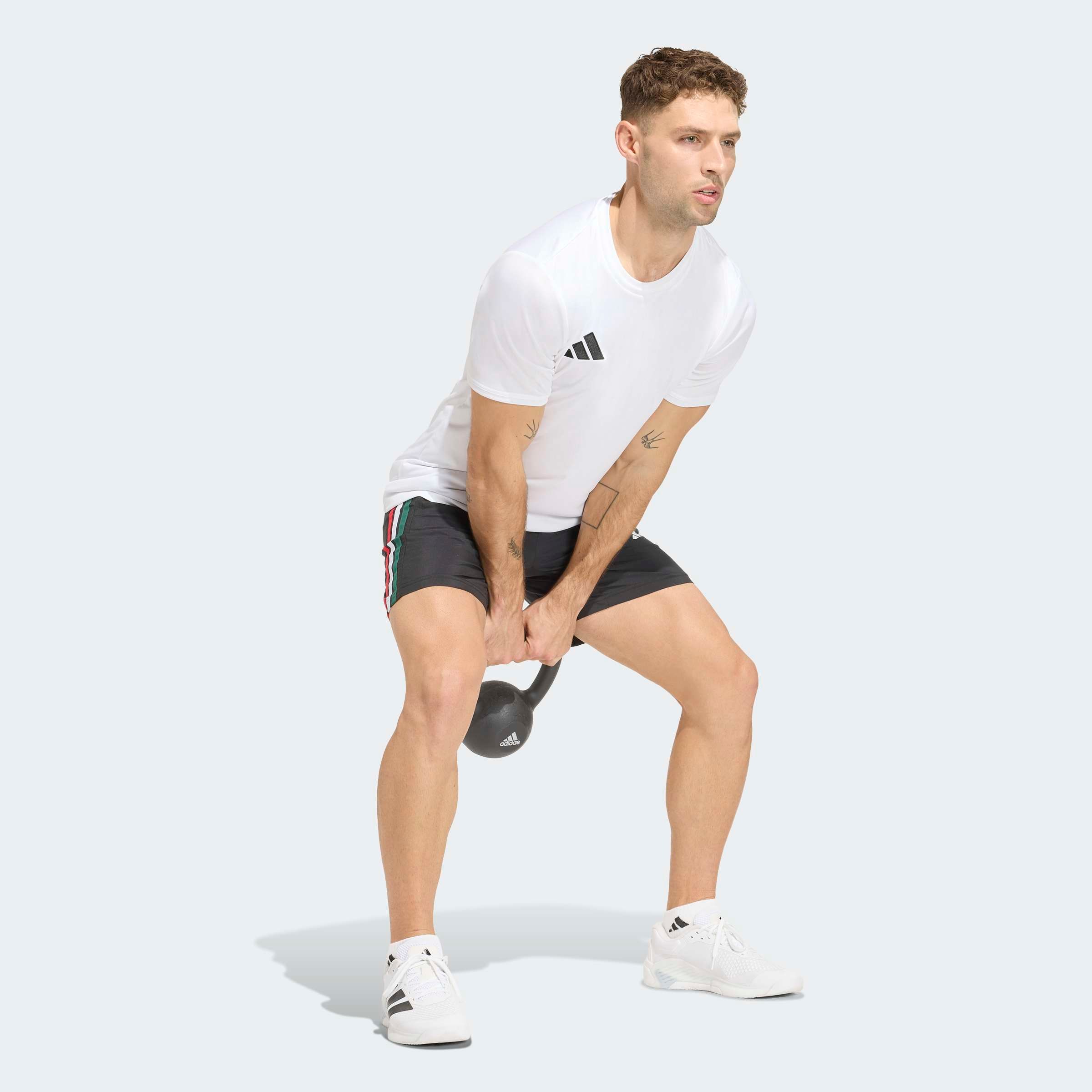 adidas Performance Shorts »WORKOUT ESSENTIALS BASE 3-STREIFEN, GEWEBT«