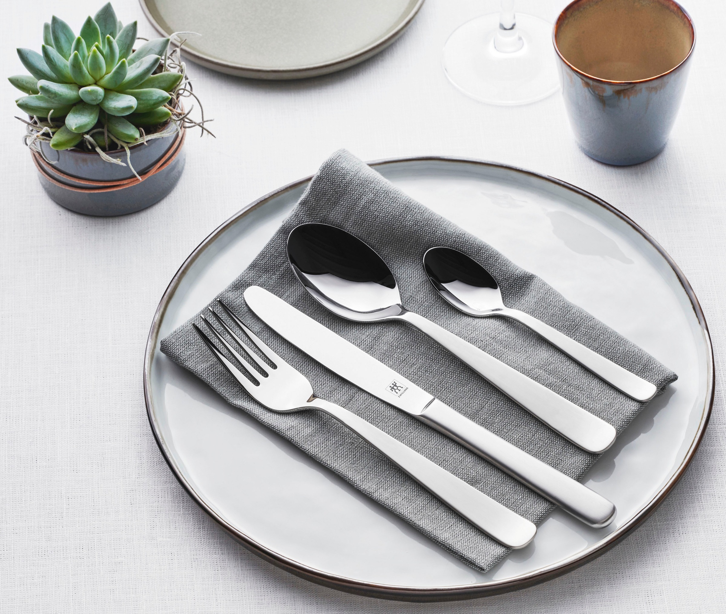 Zwilling Besteck-Set »Trend«, (Set, 30 tlg.), klassisch, geschwungene Form, Edelstahl 18/10