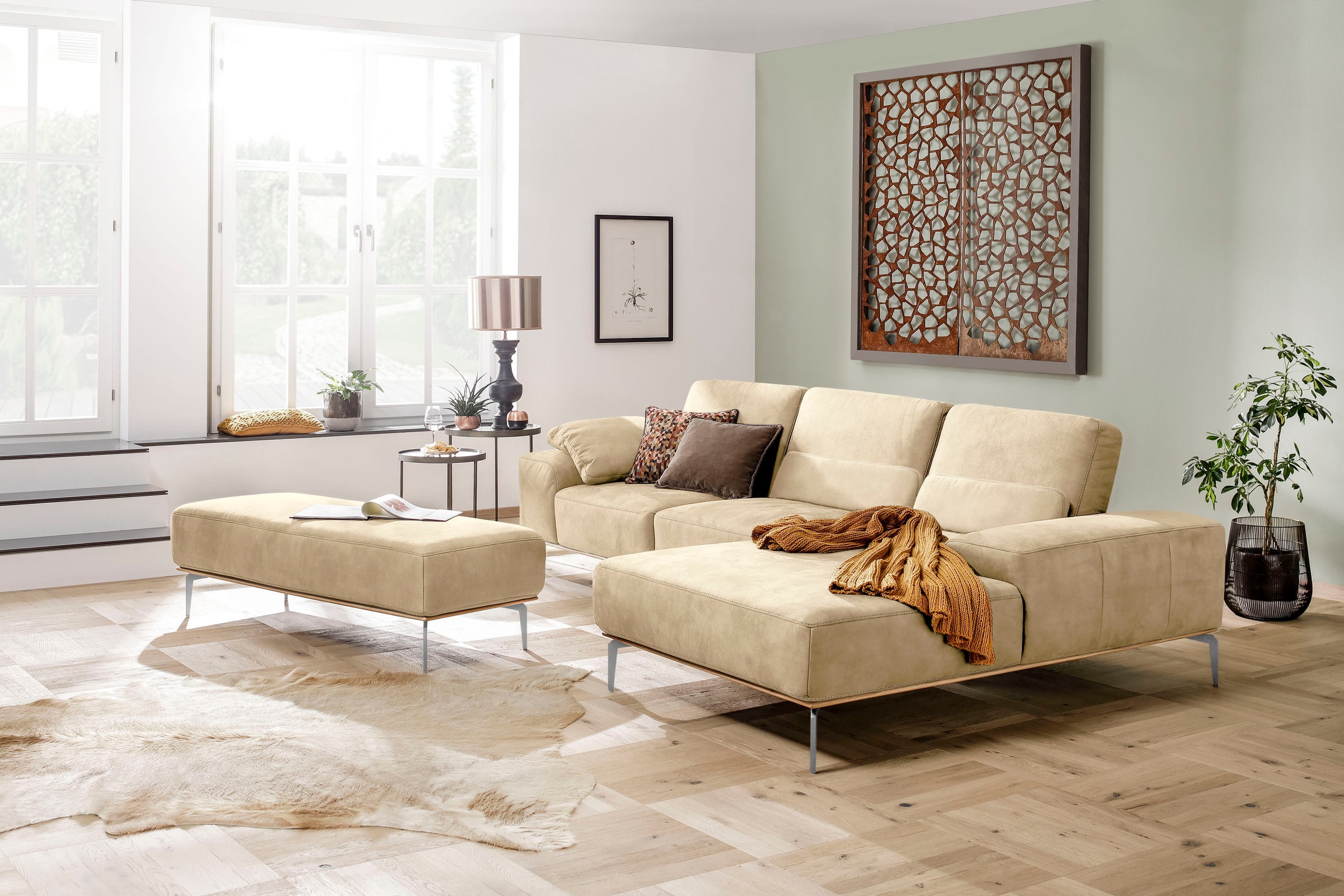 W.SCHILLIG Ecksofa »run, Designsofa mit tollem Sitzkomfort, bequem, L-Form« mit elegantem Holzsockel, Füße in Chrom glänzend, Breite 319 cm