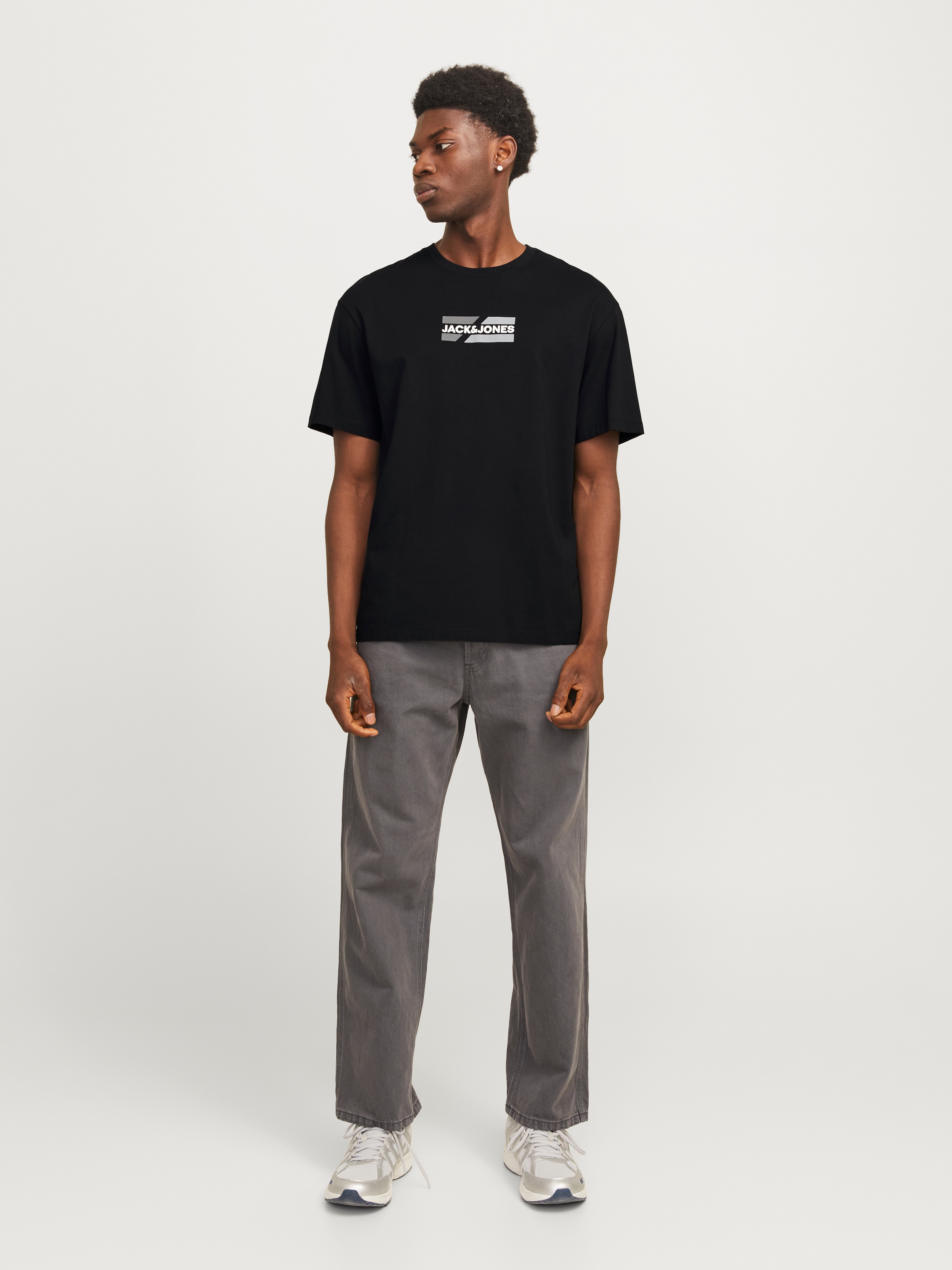 Jack & Jones Rundhalsshirt »JJECORP GRAPHIC TEE SS O-NECK NOOS«, mit Logo Print