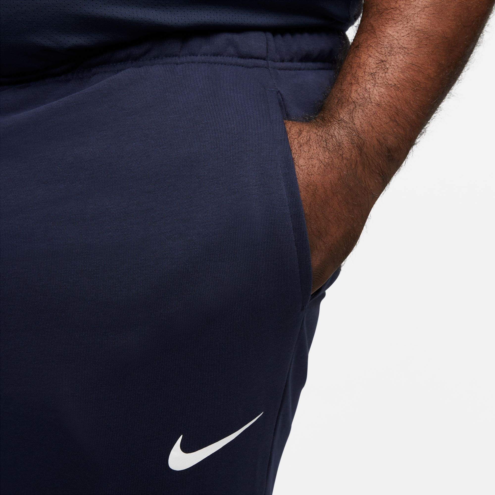 Nike Trainingshose »DRI-FIT MEN'S TAPERED TRAINING PANTS«