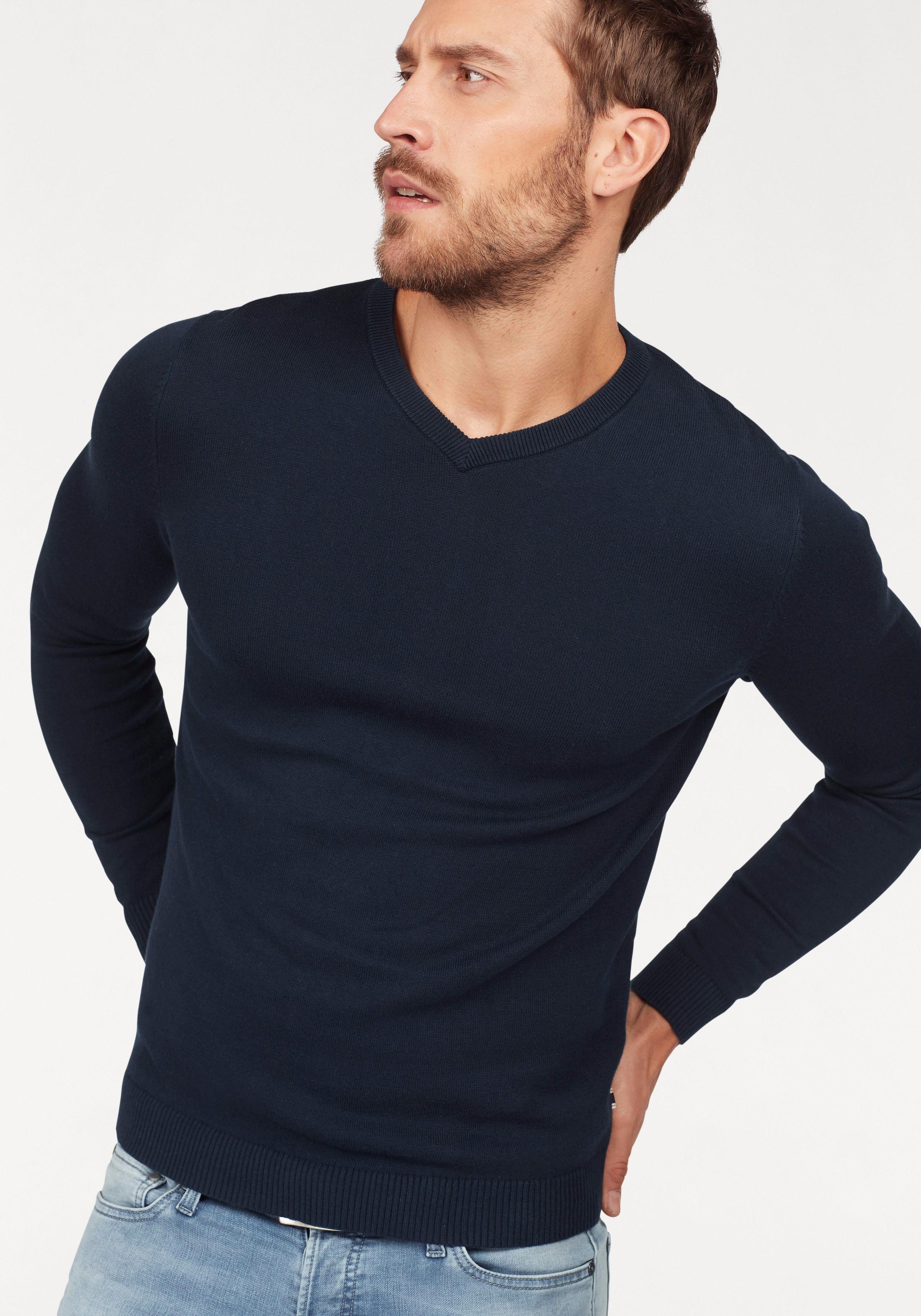 Jack & Jones V-Ausschnitt-Pullover »JJEBASIC mit V-Ausschnitt, ideal für Herbst und Alltag«, unifarben, modisch, slim fit, Baumwolle, V-Ausschnitt