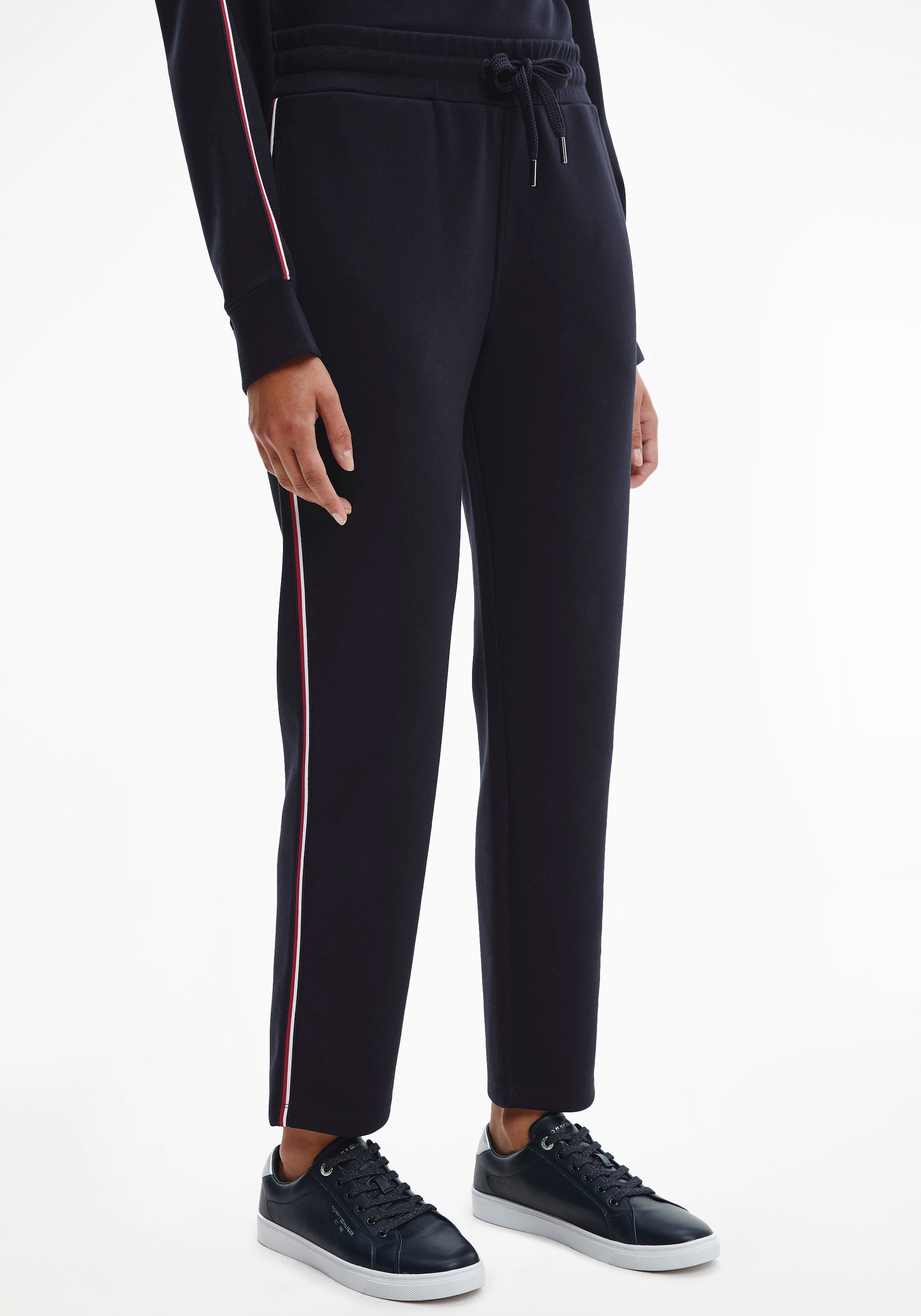 Tommy Hilfiger Stretch-Hose »RLX INTERLOCK GBL STP SWEATPANT«, mit Tommy Hilfiger Logo-Flag