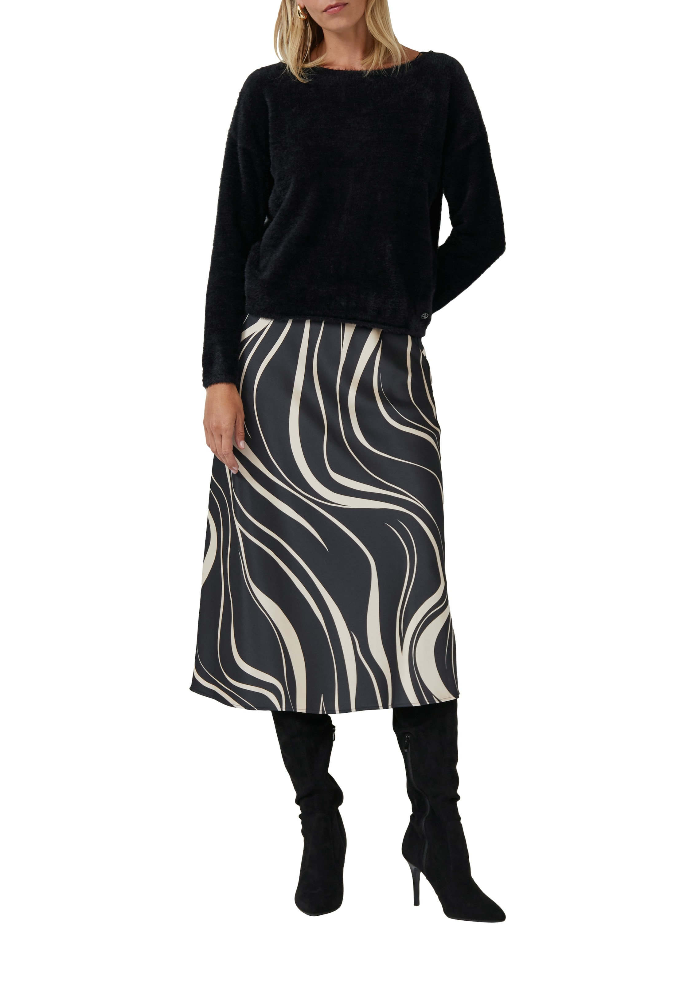 s.Oliver BLACK LABEL Strickpullover, flauschig, mit U-Boot-Ausschnitt