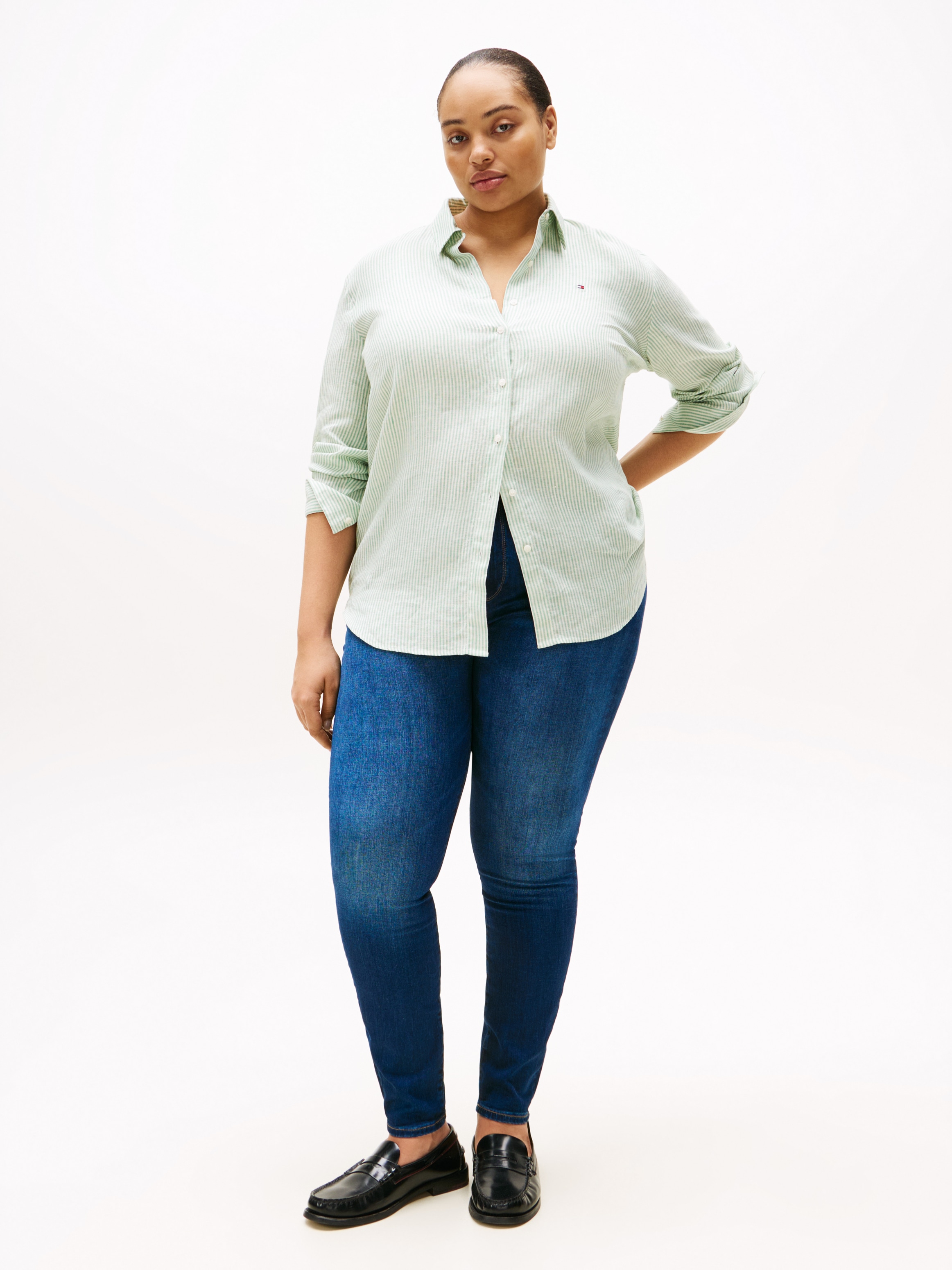 Tommy Hilfiger Curve Skinny-fit-Jeans »CRV HARLEM SKINNY RW NEW DOREEN«, in Großen Größen, Tommy Jeans Logo-Badge, stoned wash Optik