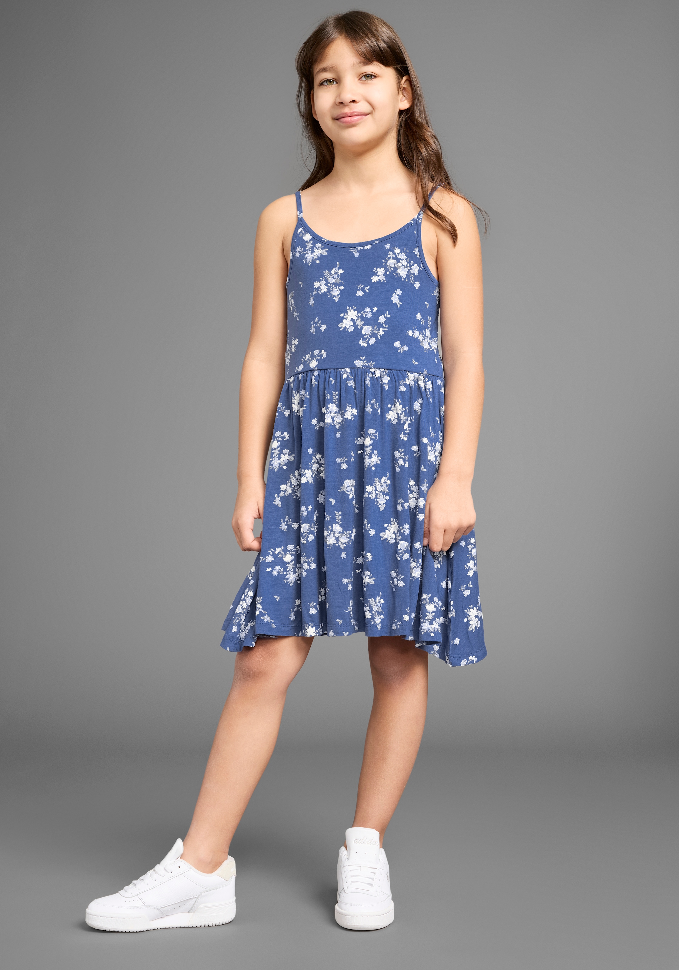 KIDSWORLD Jerseykleid »Trägerkleid im Blumenmuster«, aus Viskose mit schönem Blumendruck