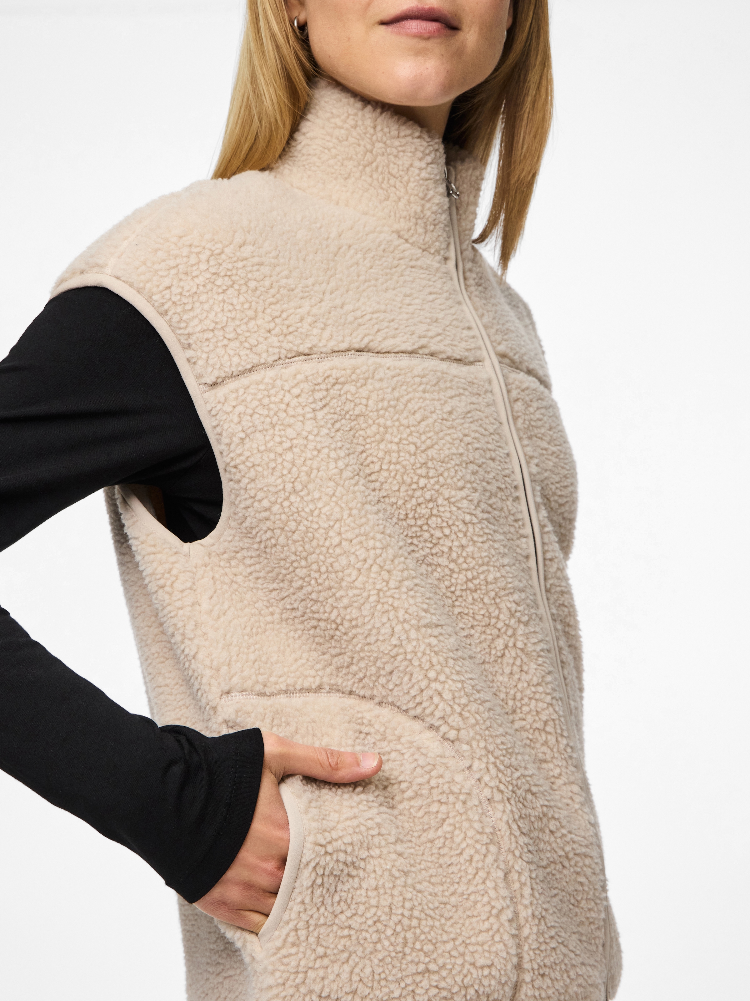 pieces Plüschweste »PCSADIA TEDDY VEST NOOS BC« Kunstfaser