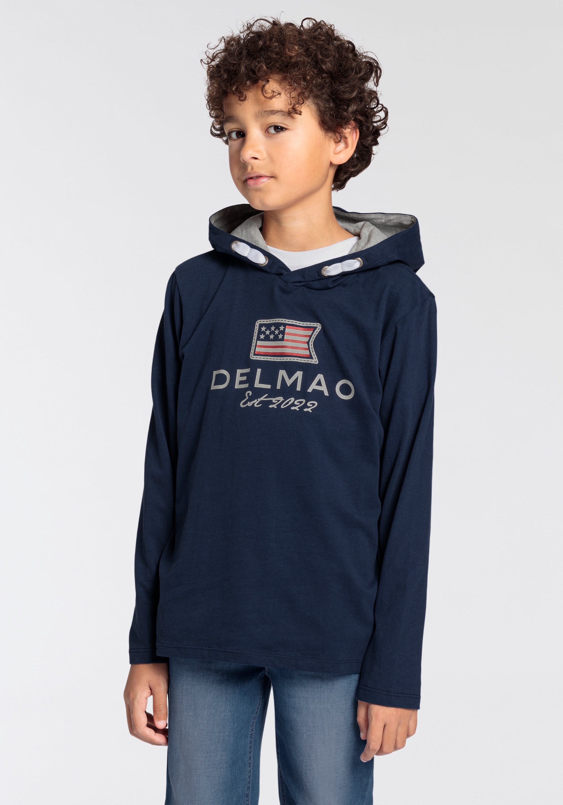 DELMAO Kapuzenshirt »für Jungen«, Langarm, Basic-Passform, bedruckt, aus Baumwolle