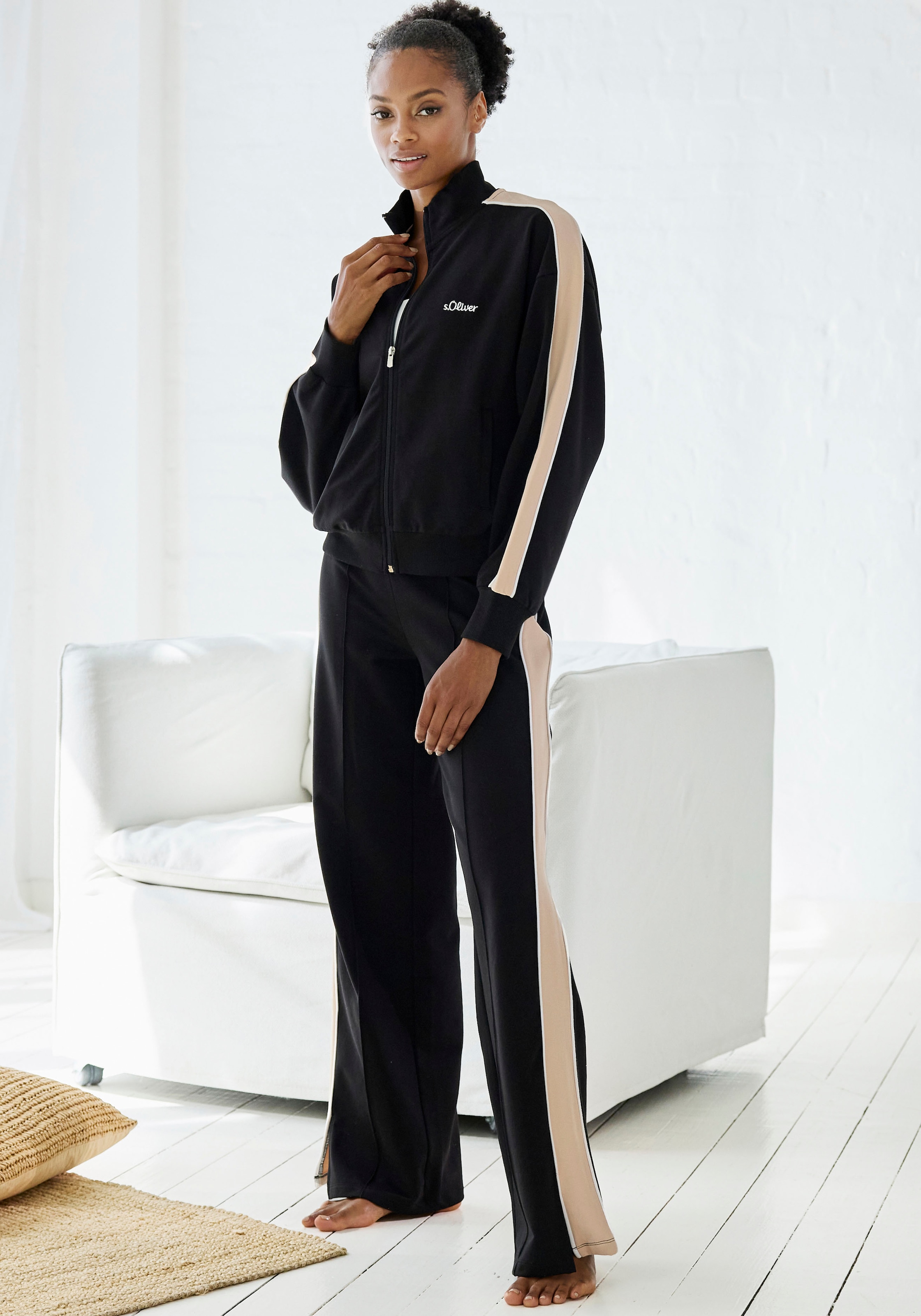 s.Oliver Sweathose, Loumngehose mit Kontraststreifen und Pipings, Loungewear