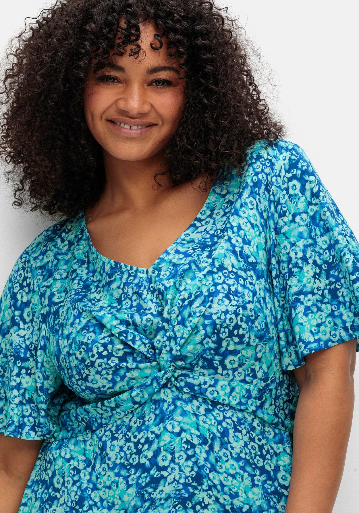 Sheego Sommerkleid »Maxikleid mit Knotendetail in der Taille«